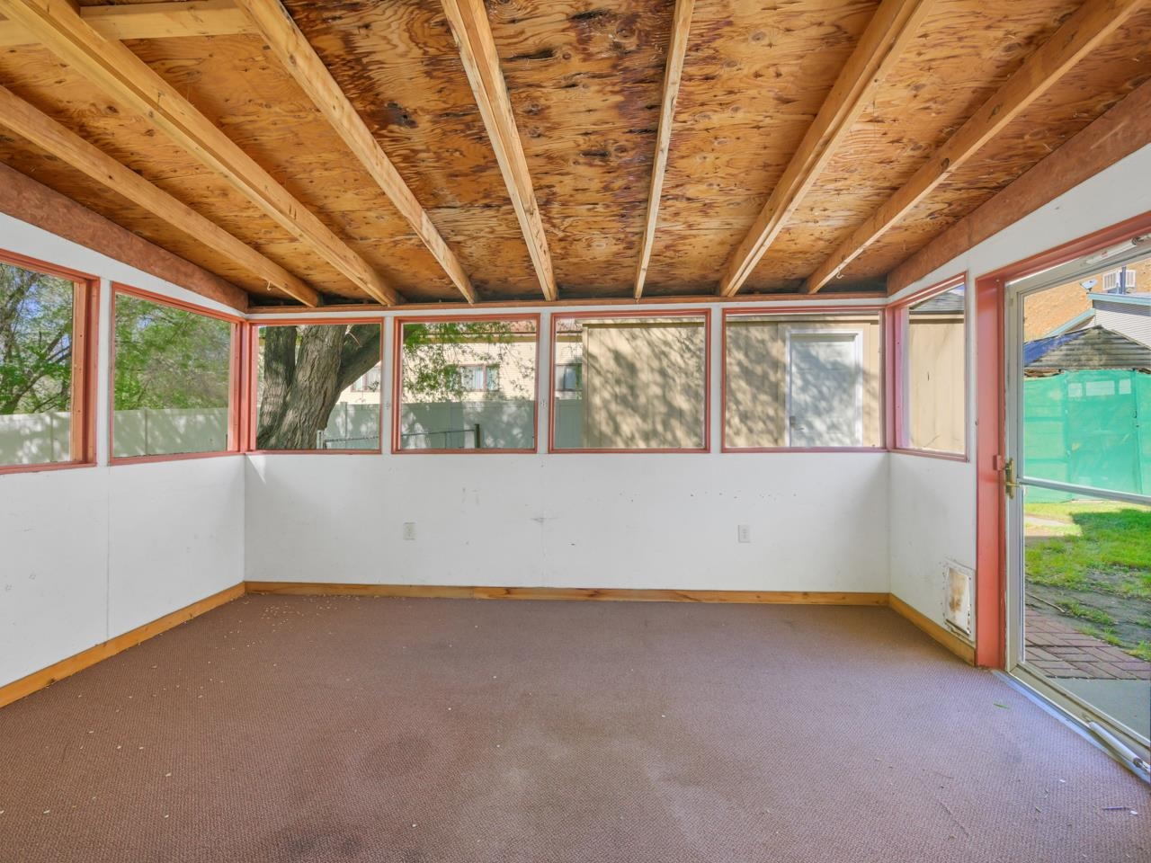 122 Davis Circle Property Photo 24