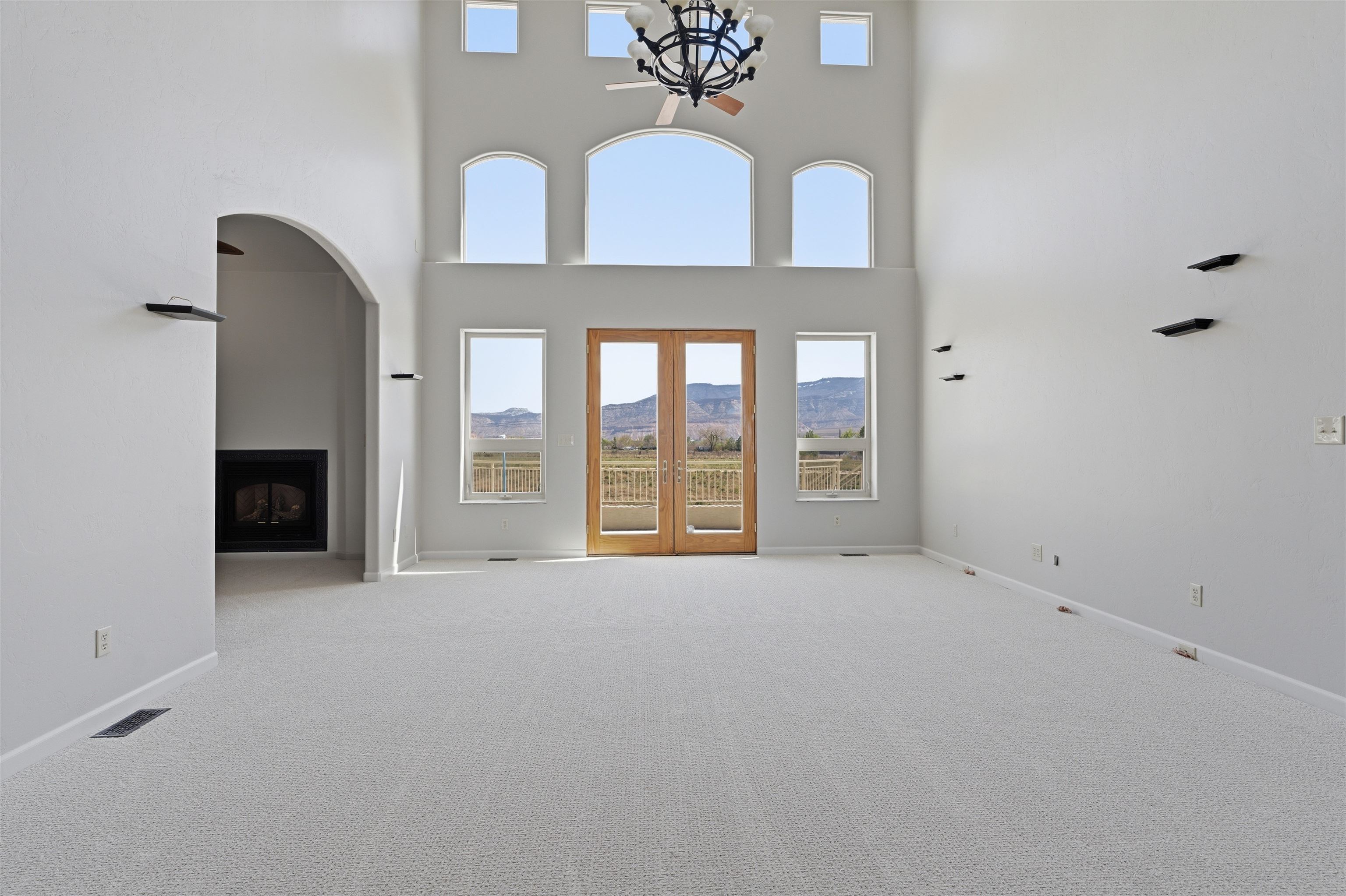 668 33 3/4 Road Property Photo 8