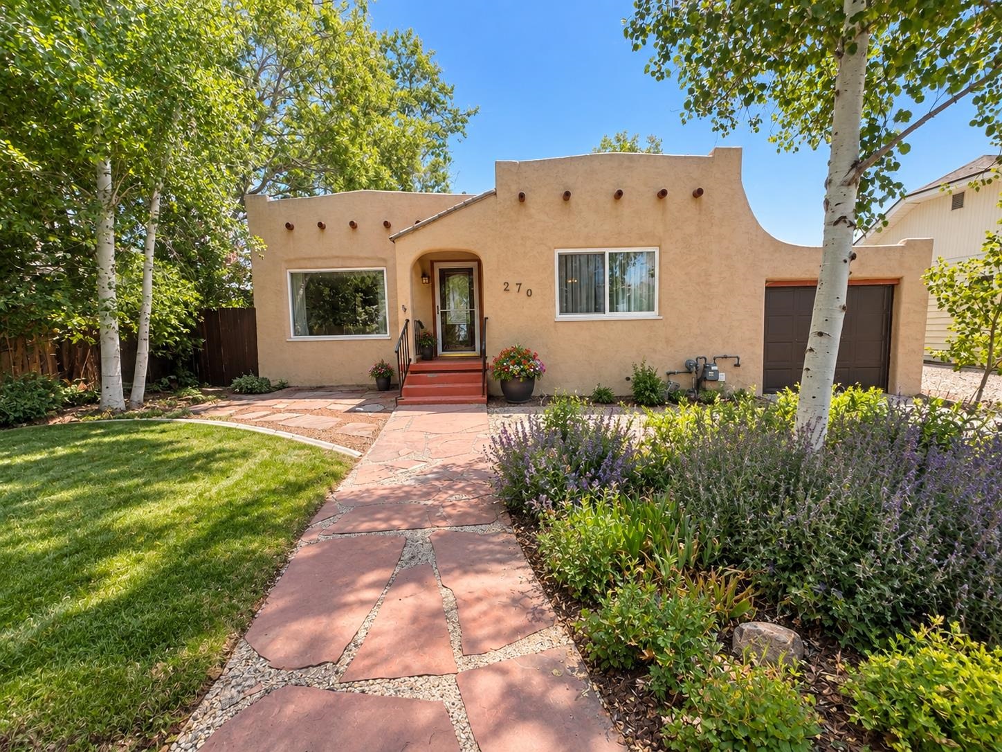 435 W 4th Street