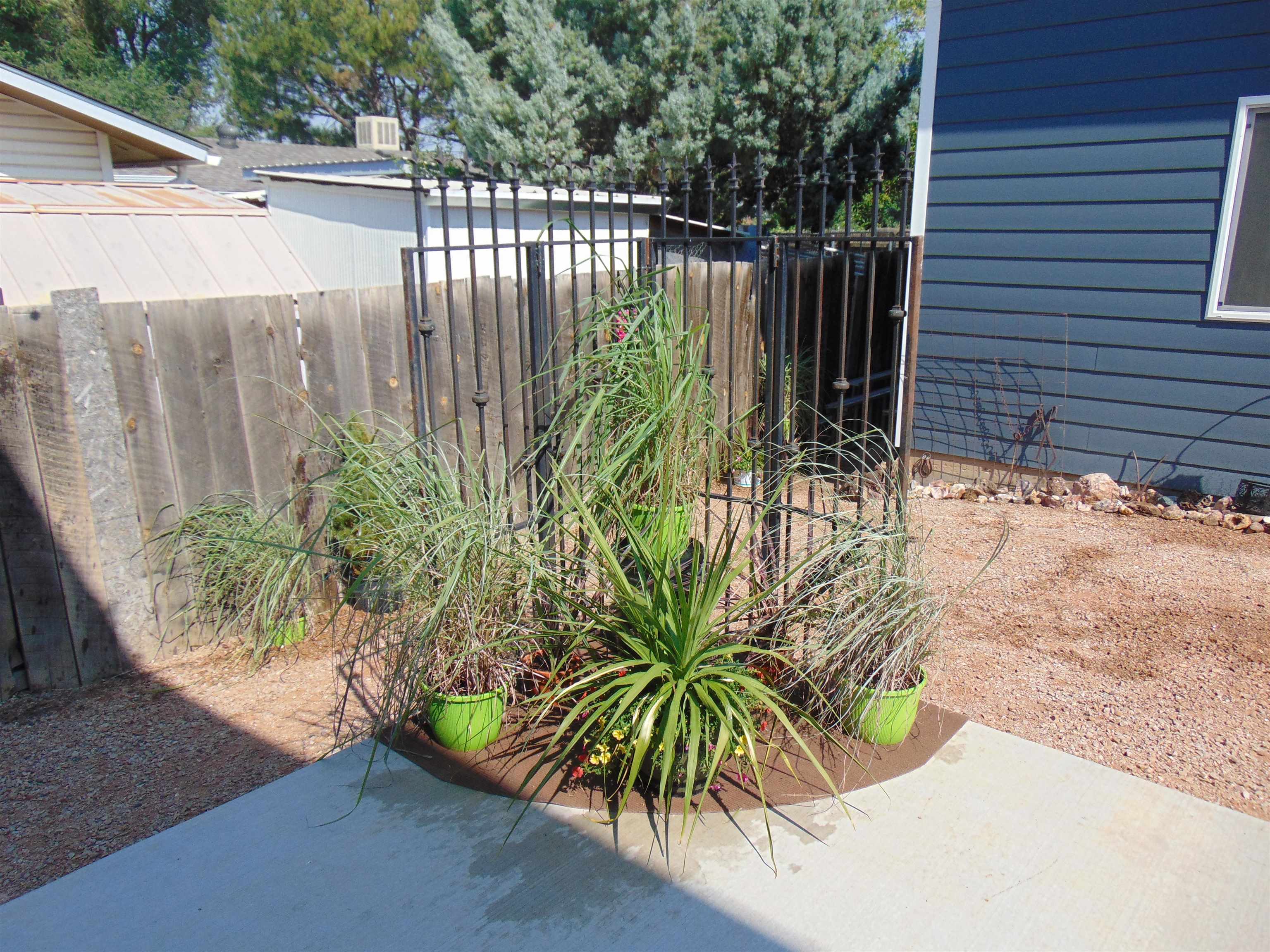 1057 E Harrison Avenue Property Photo 36