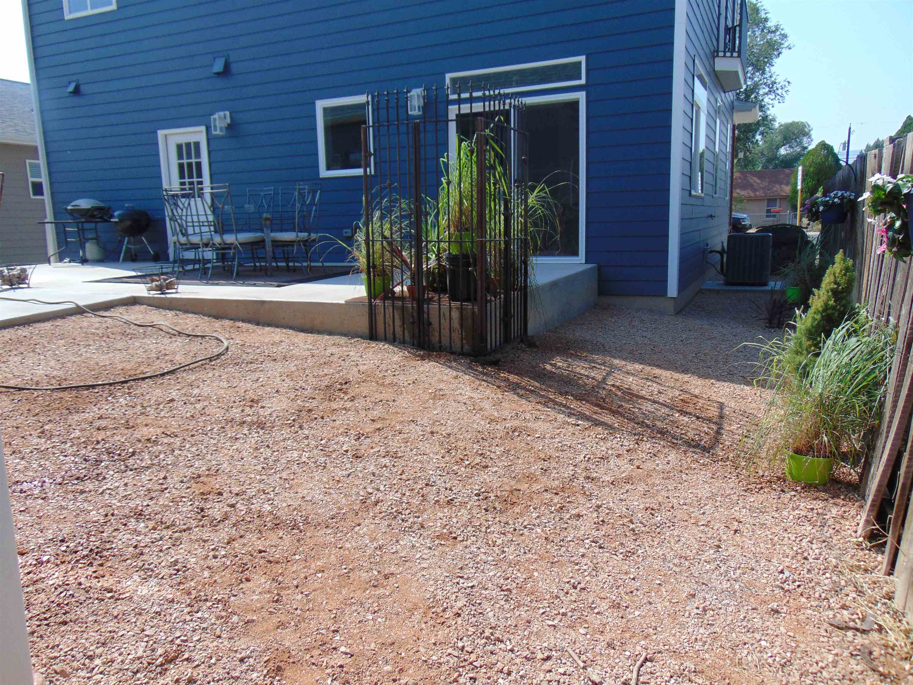 1057 E Harrison Avenue Property Photo 37