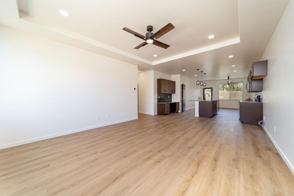 221 Shadow Mesa Street Property Photo 5