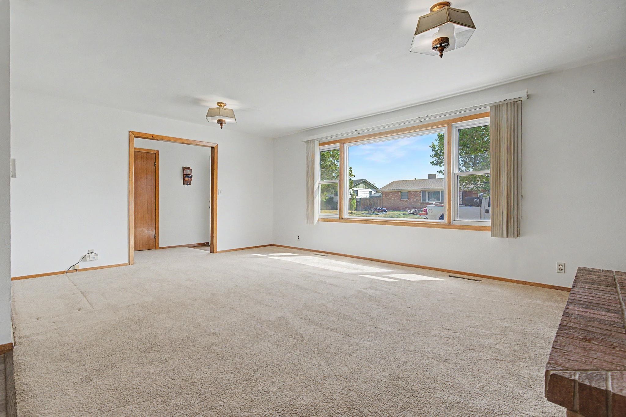 1809 Juniper Street Property Photo 5