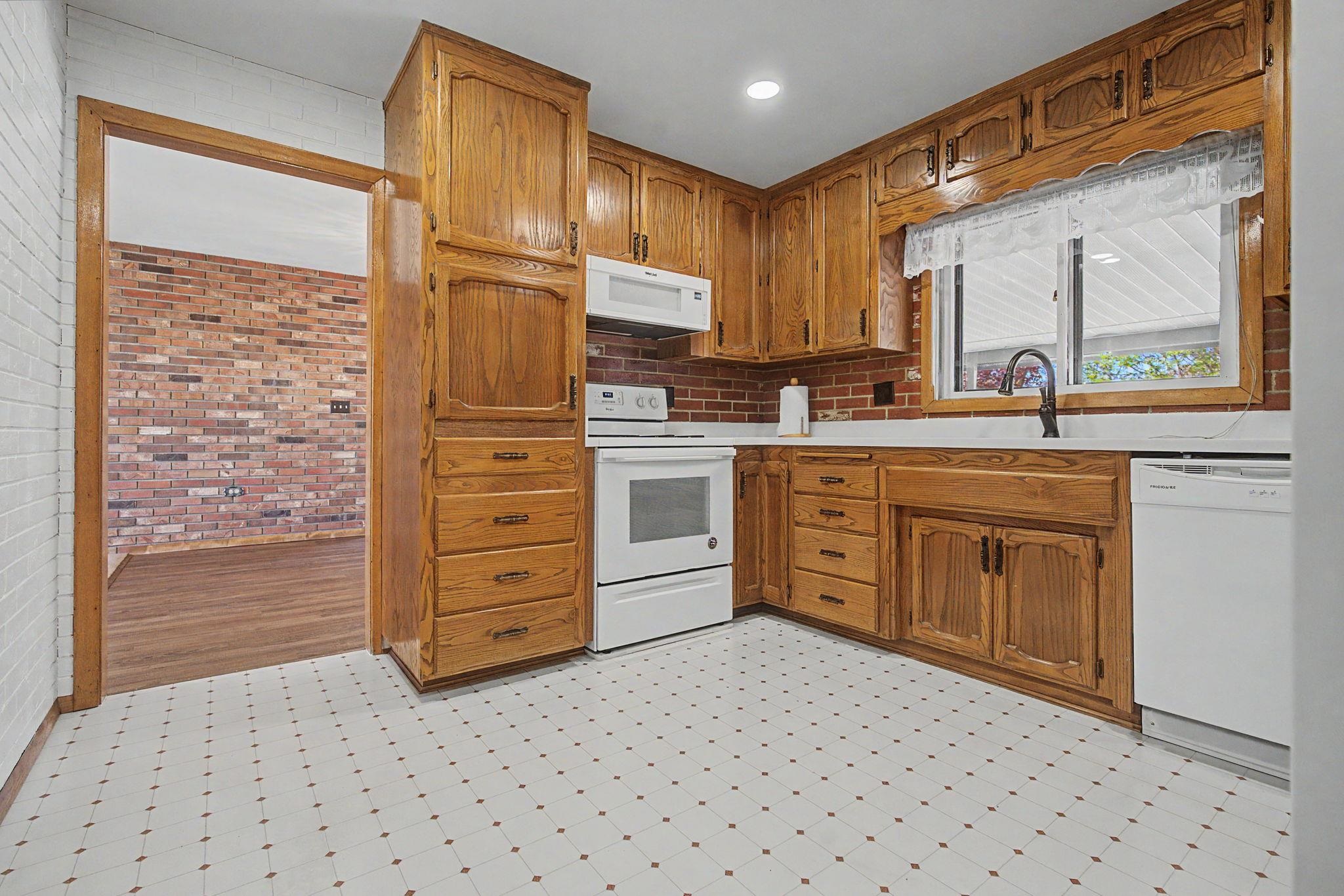 1809 Juniper Street Property Photo 12