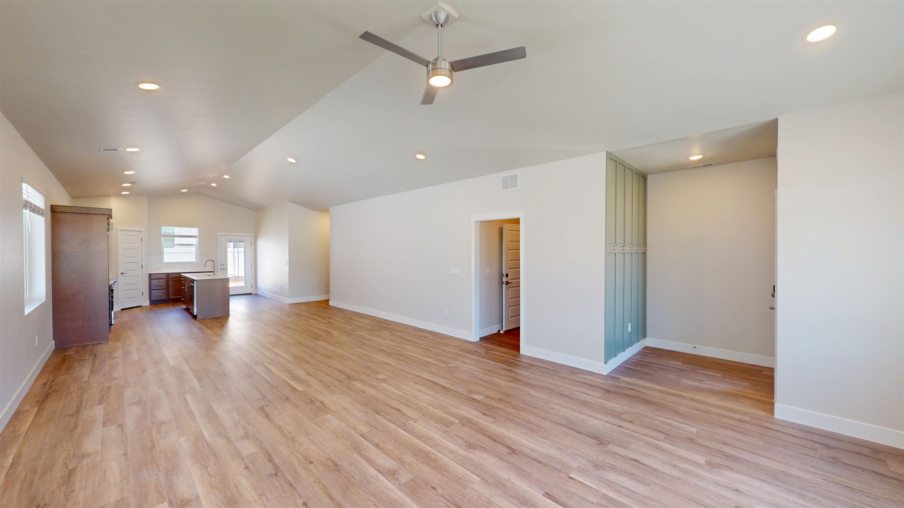 1723 Rusty Rivet Road Property Photo 11