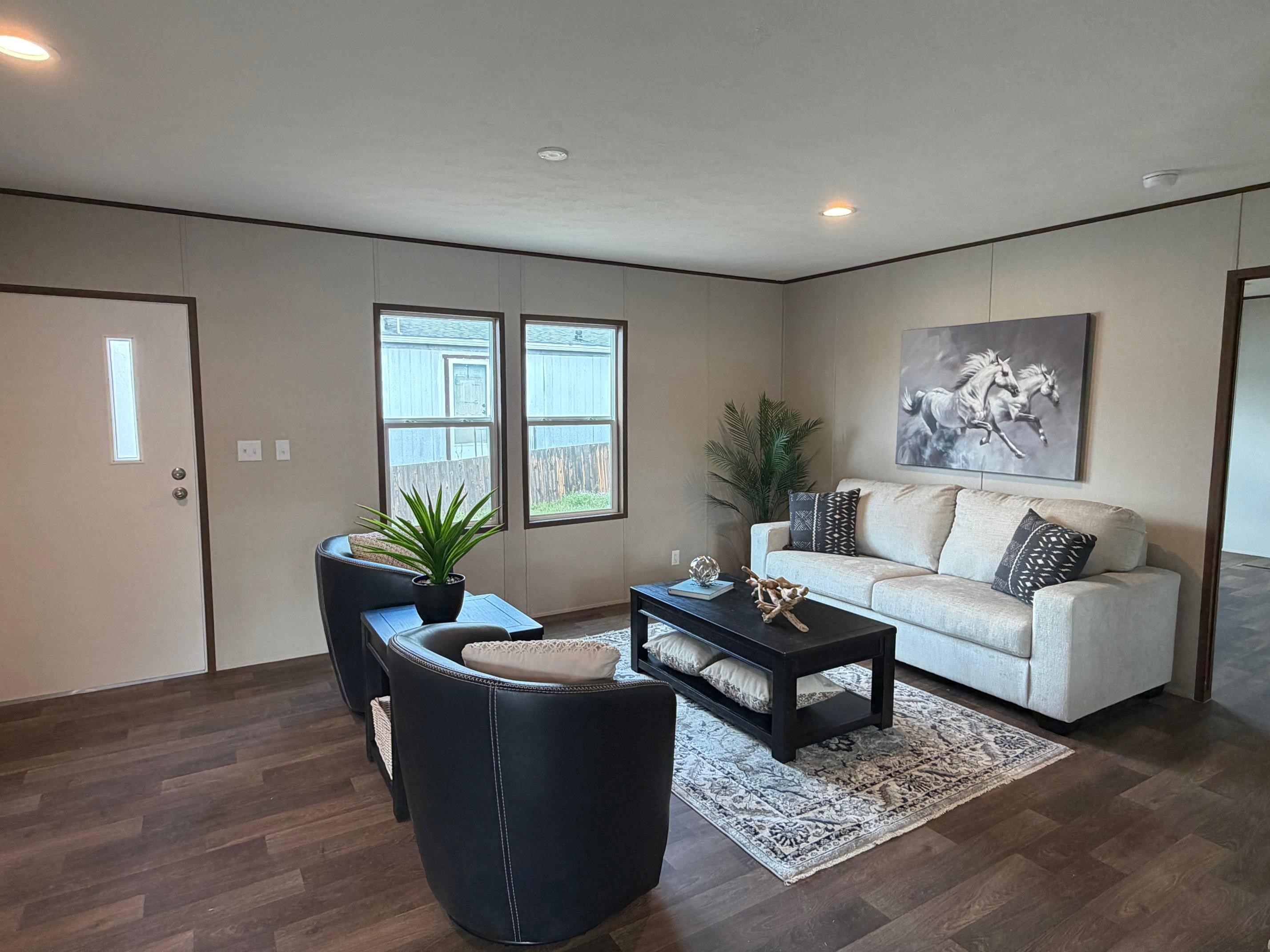 112 Silver Queen Circle Property Photo 3