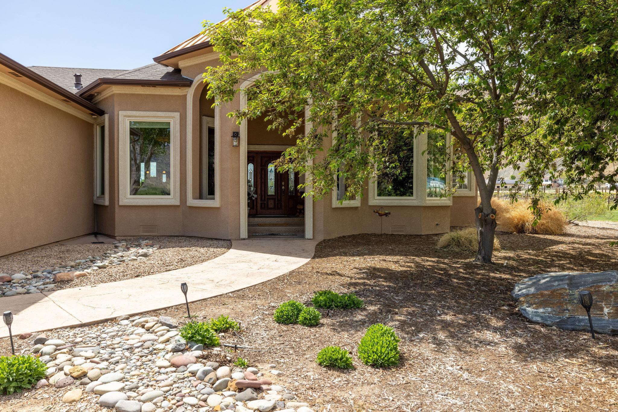 759 36 3/10 Road Property Photo 8