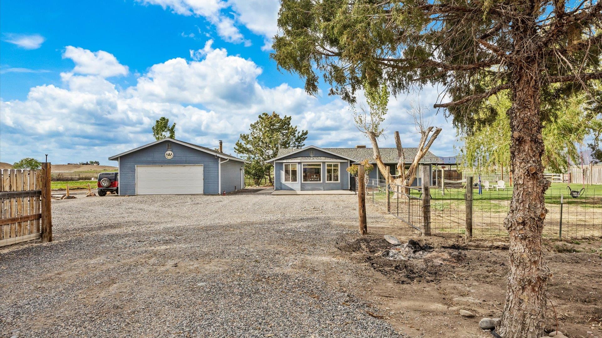 1880 O Road Property Photo 1