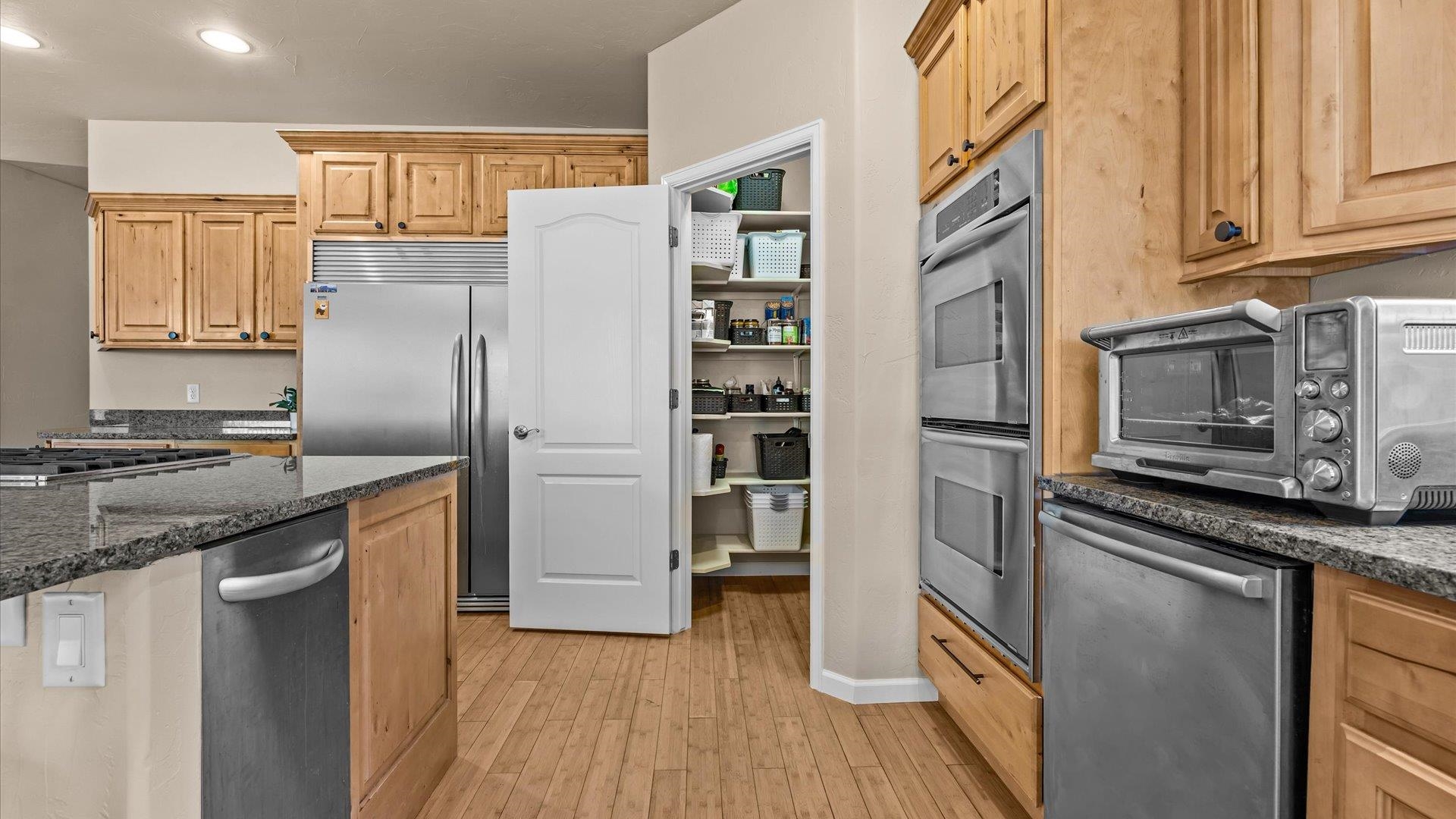 1712 Powis Lane Property Photo 12