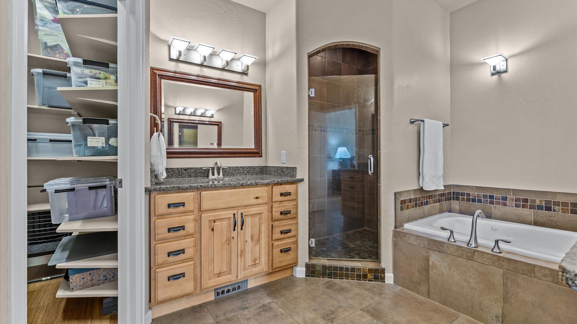 1712 Powis Lane Property Photo 18