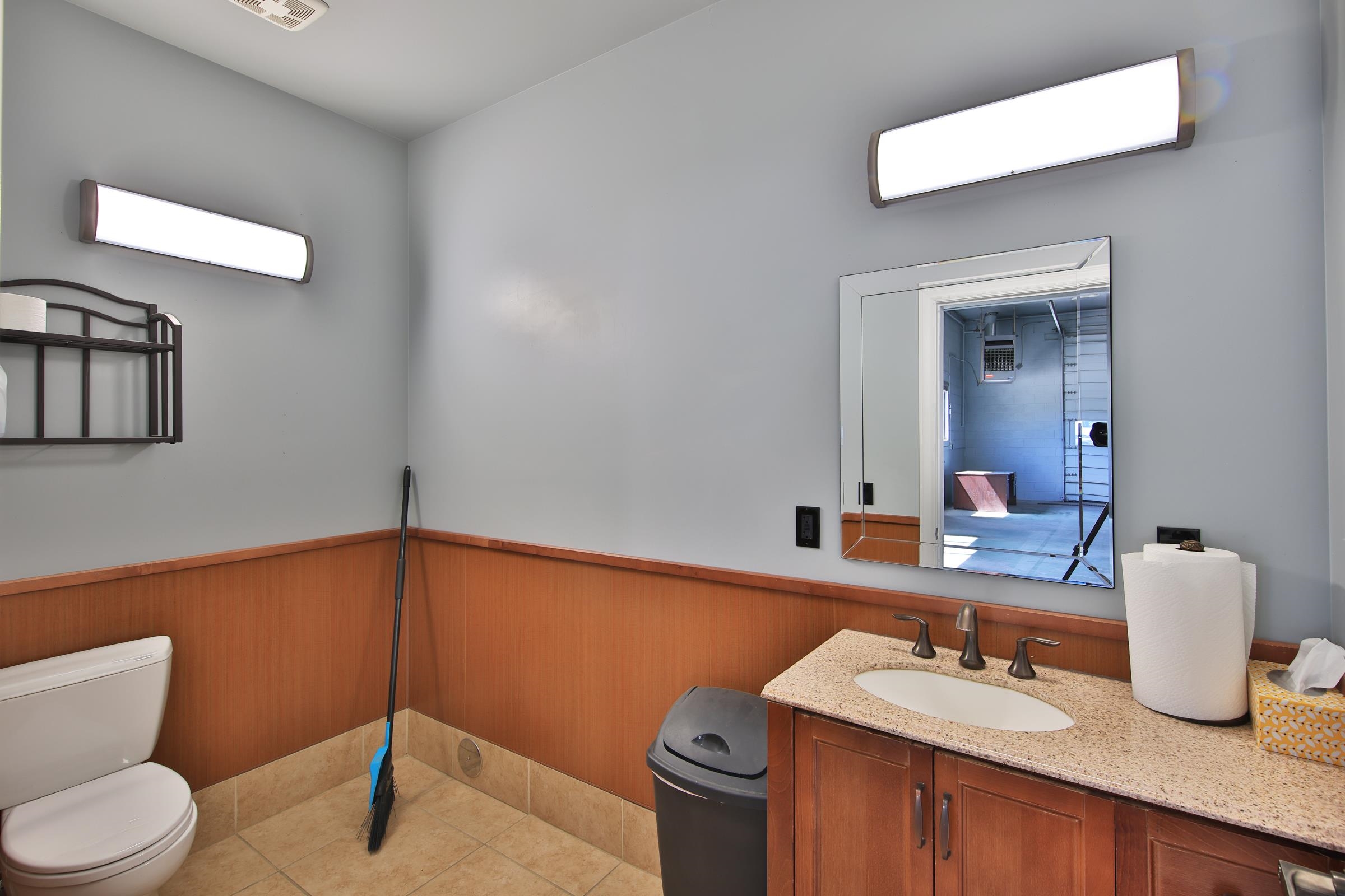15757 57 1/2 Road Property Photo 6