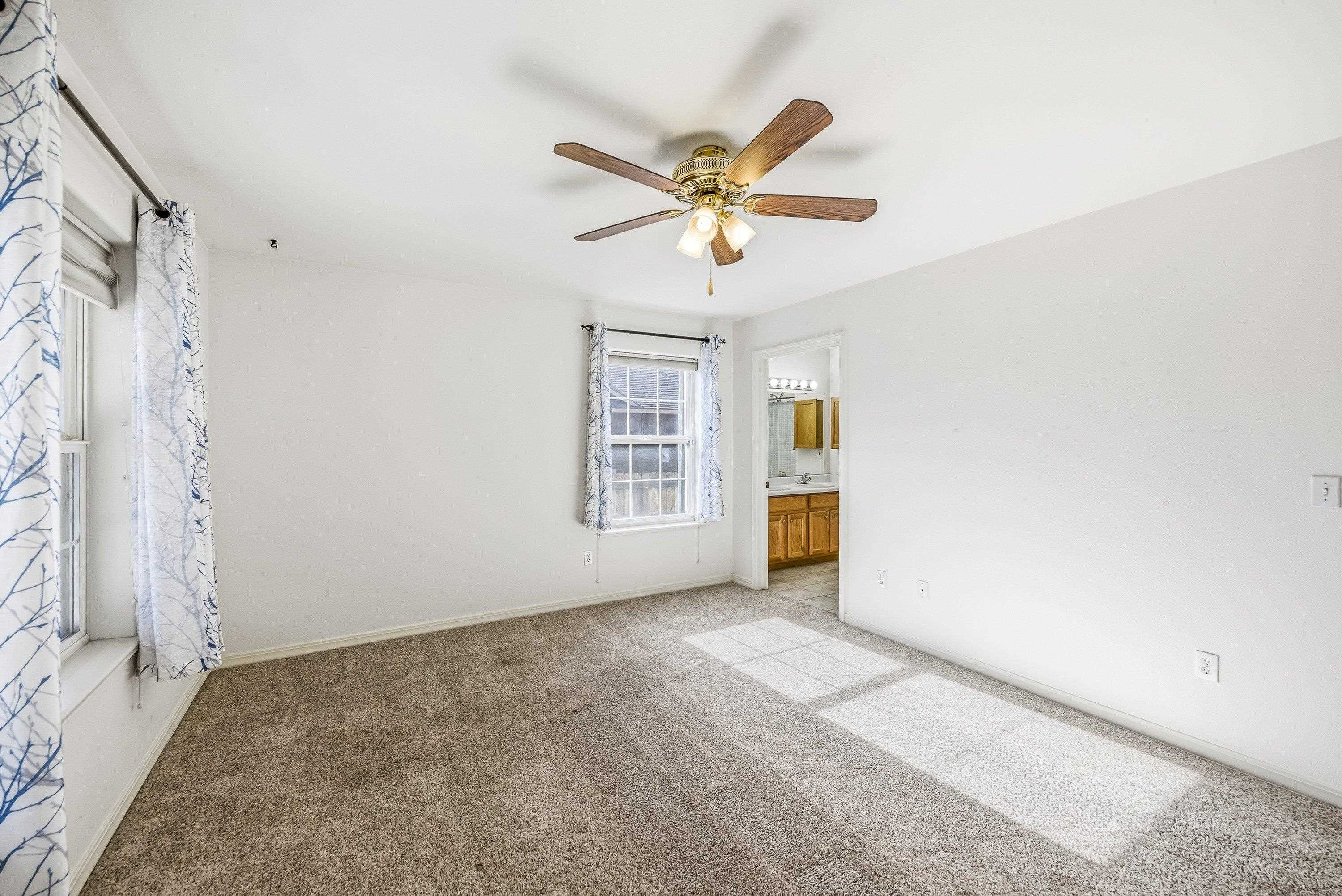 478 Se Birdie Circle Property Photo 2