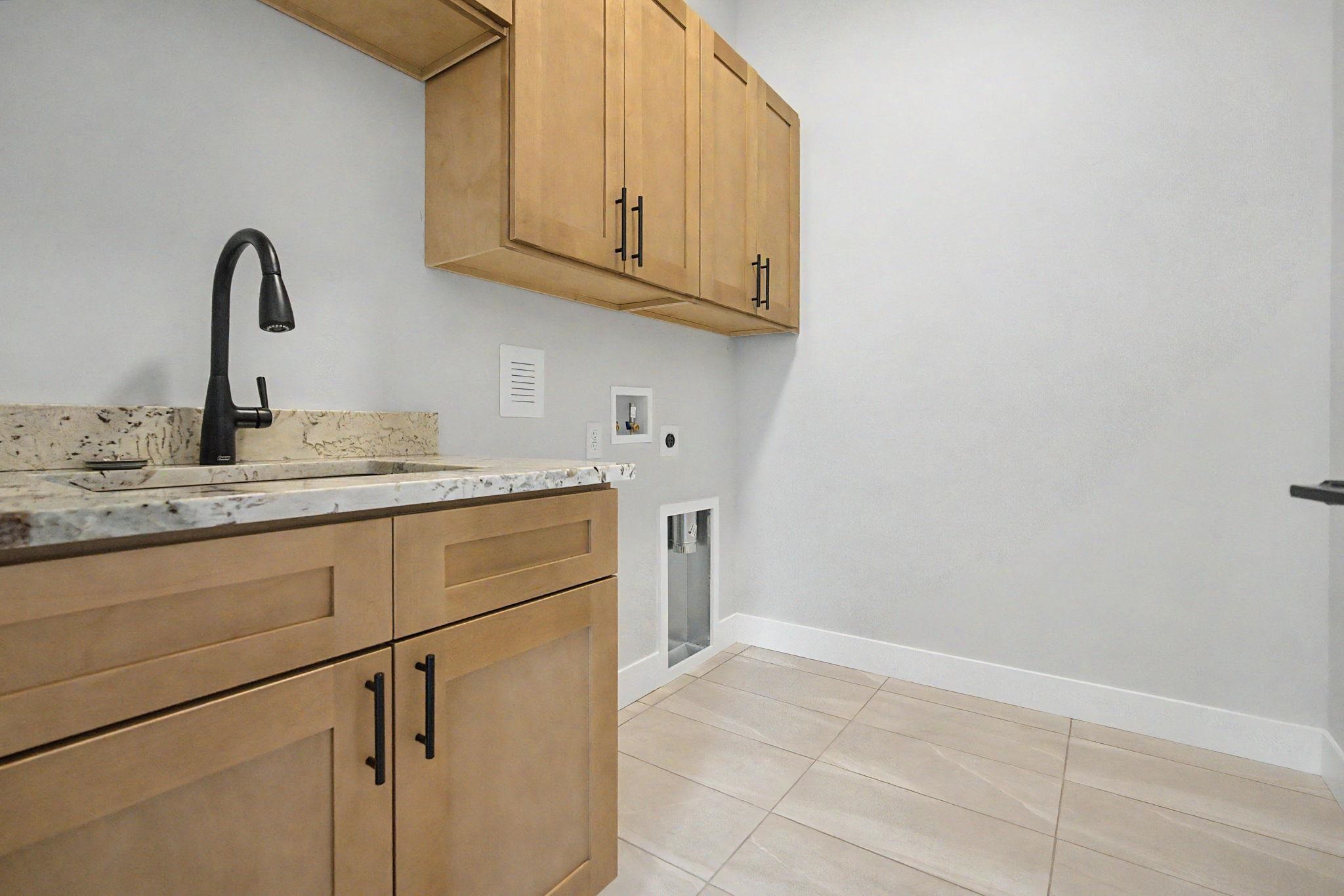 388 Hatchet Canyon Circle Property Photo 21