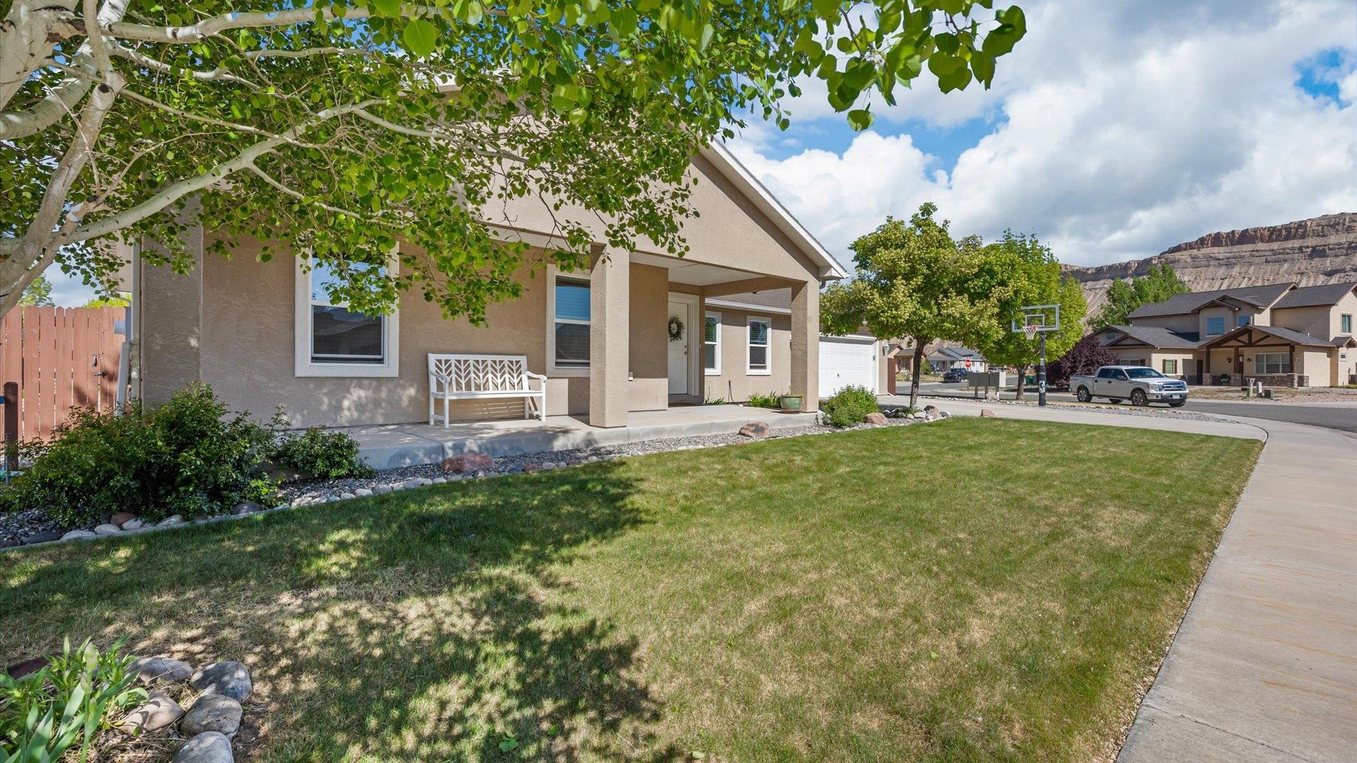 832 Cabernet Drive Property Photo 3
