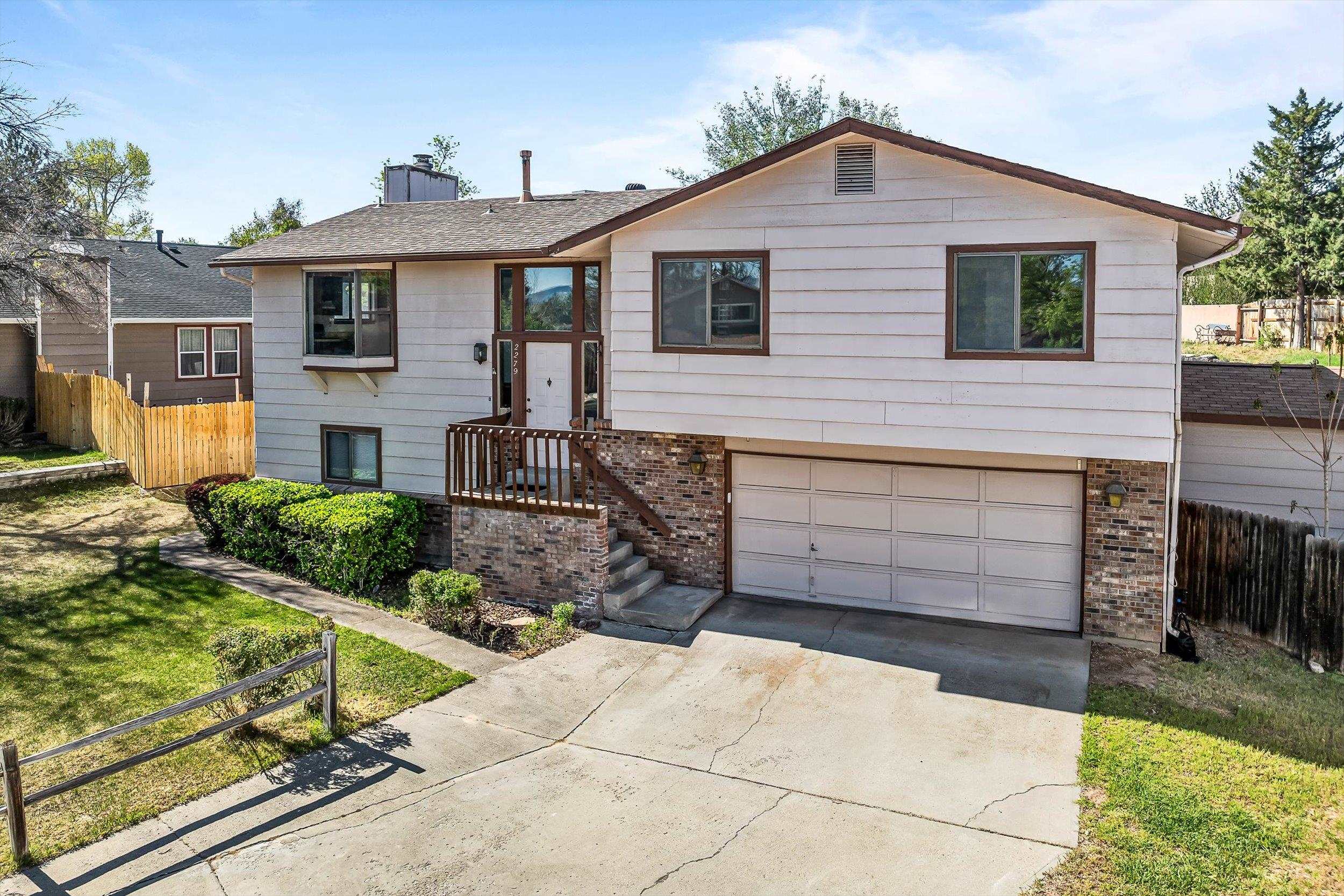 2279 Windwood Court Property Photo 1