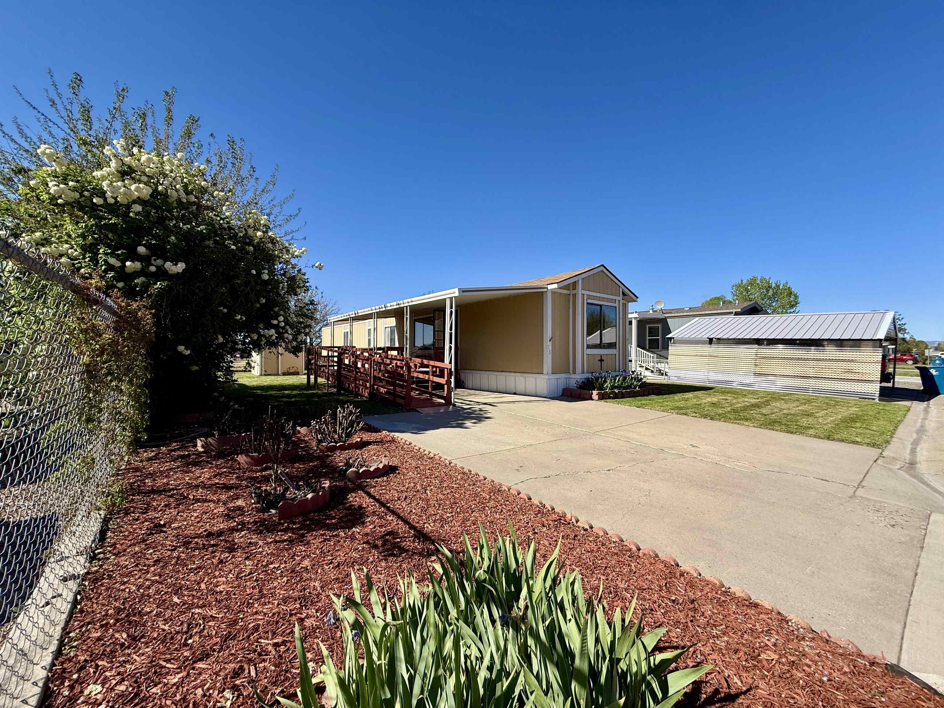 3251 E Road Property Photo 2