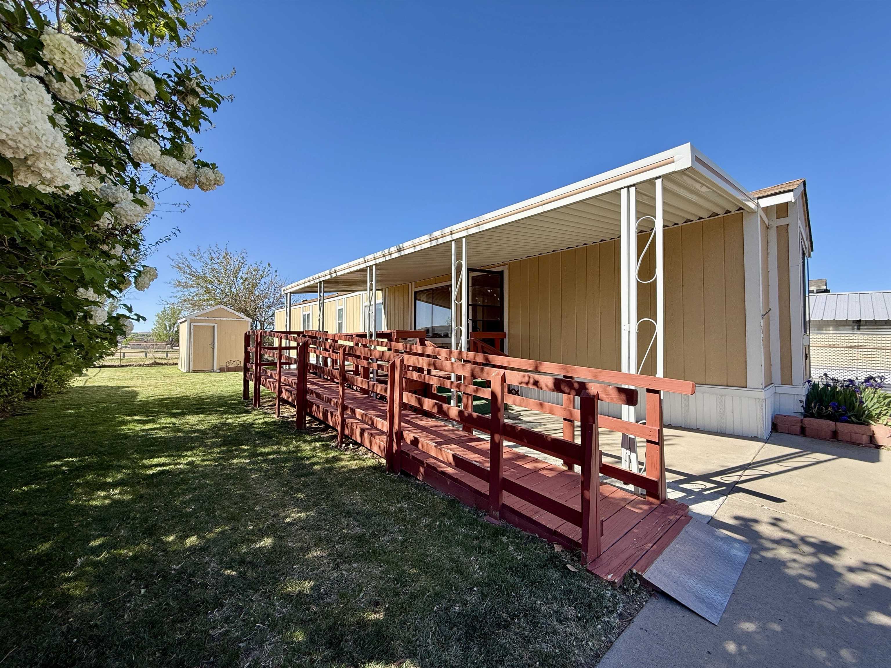 3251 E Road Property Photo 5