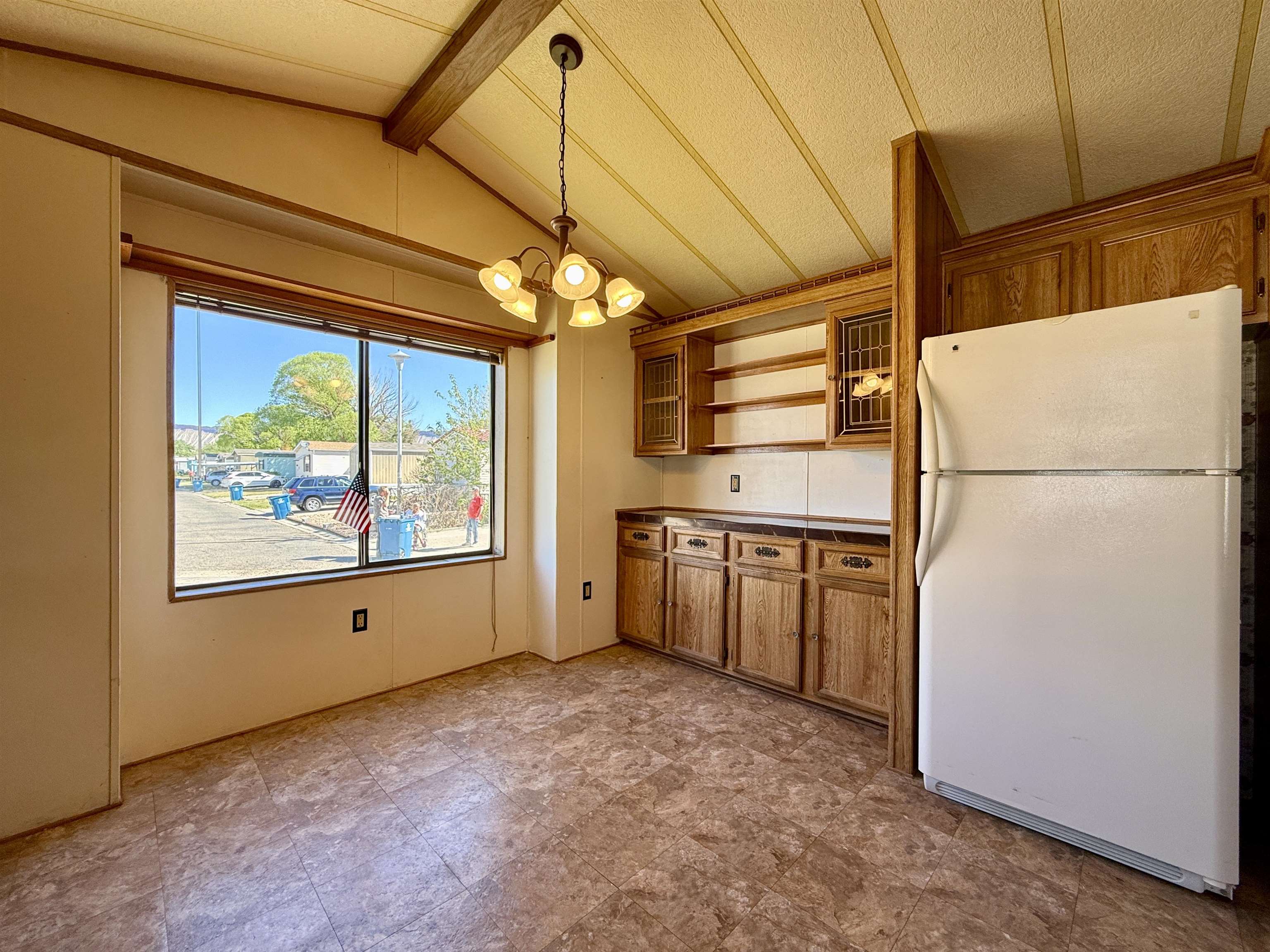 3251 E Road Property Photo 10