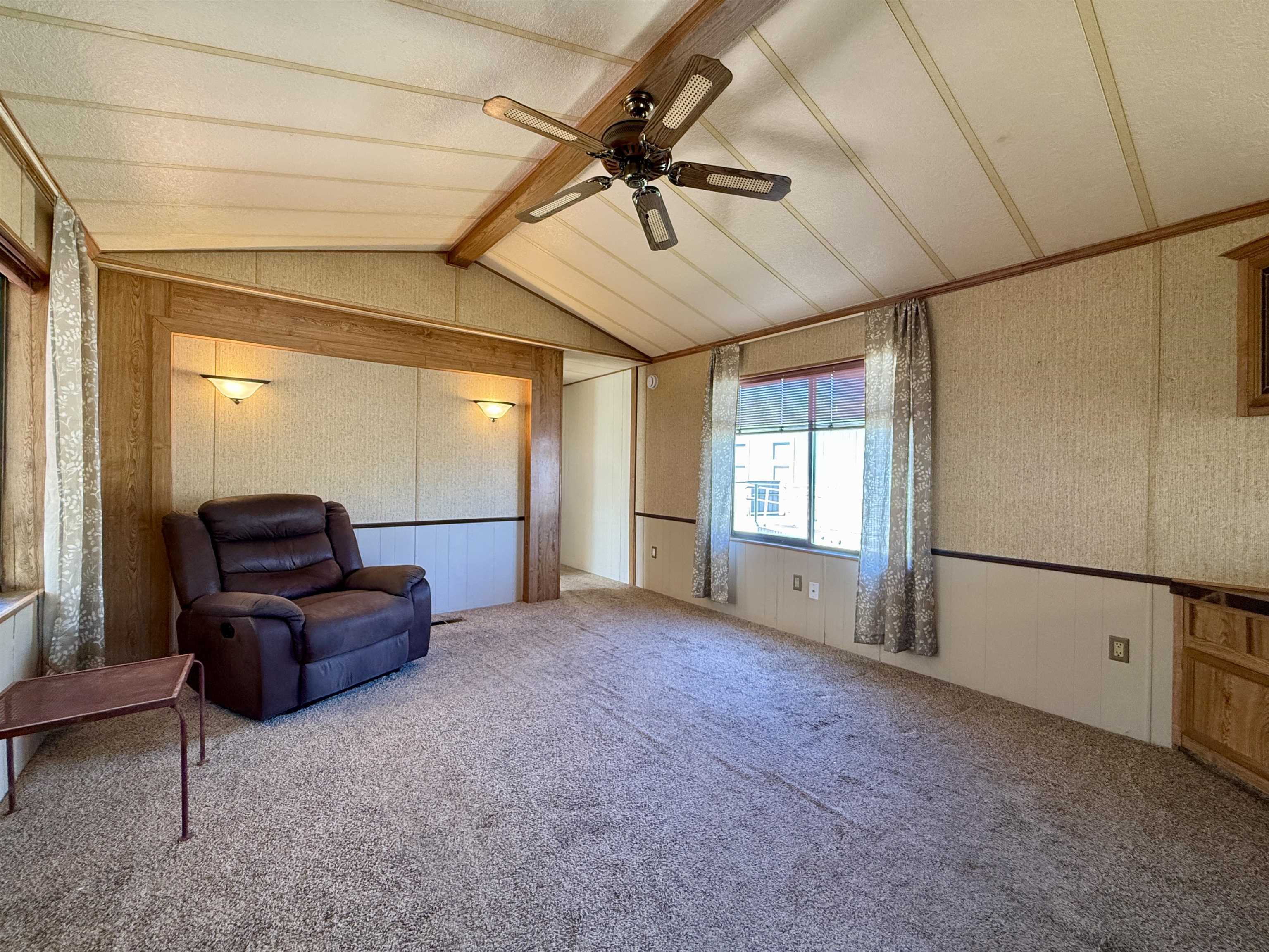 3251 E Road Property Photo 12
