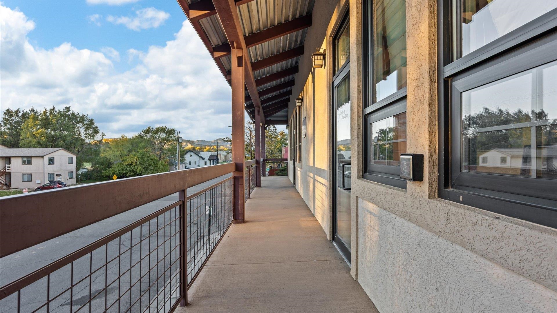 450 W West Avenue Property Photo 6