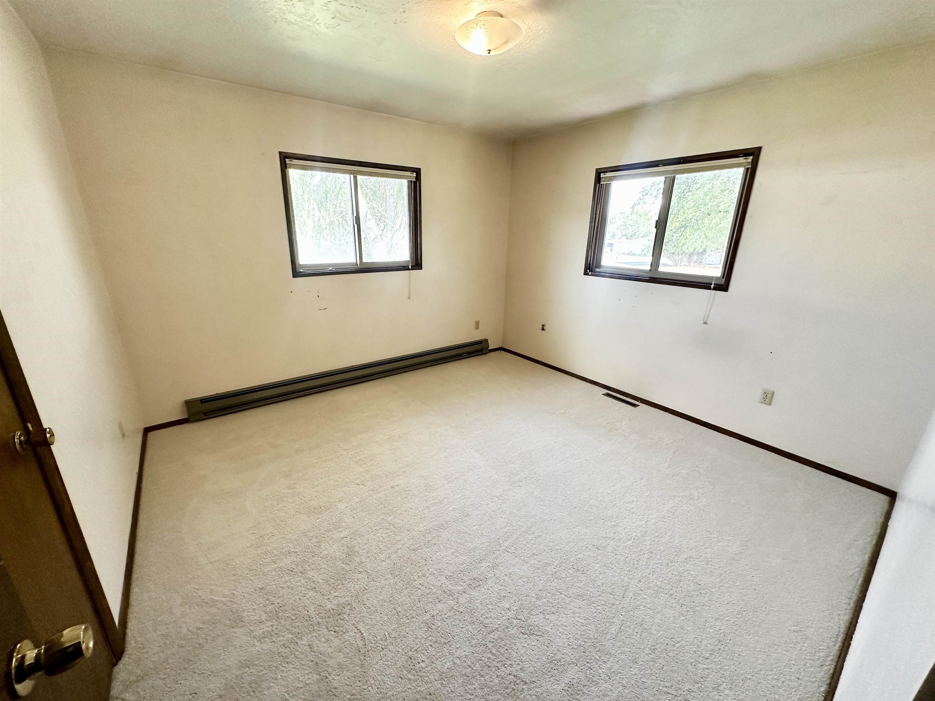 516 Willow Drive Property Photo 8