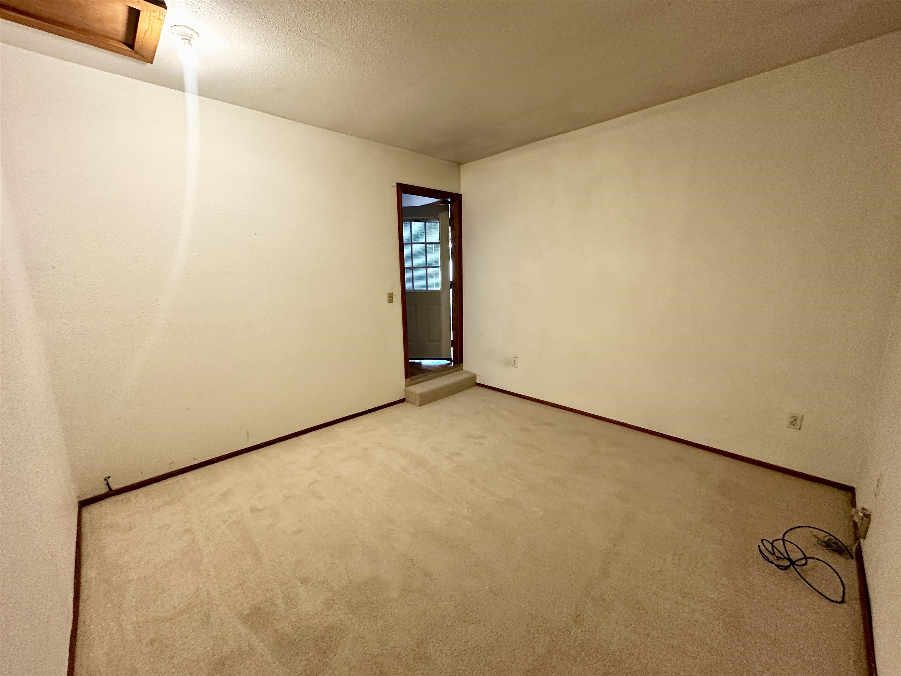 516 Willow Drive Property Photo 11