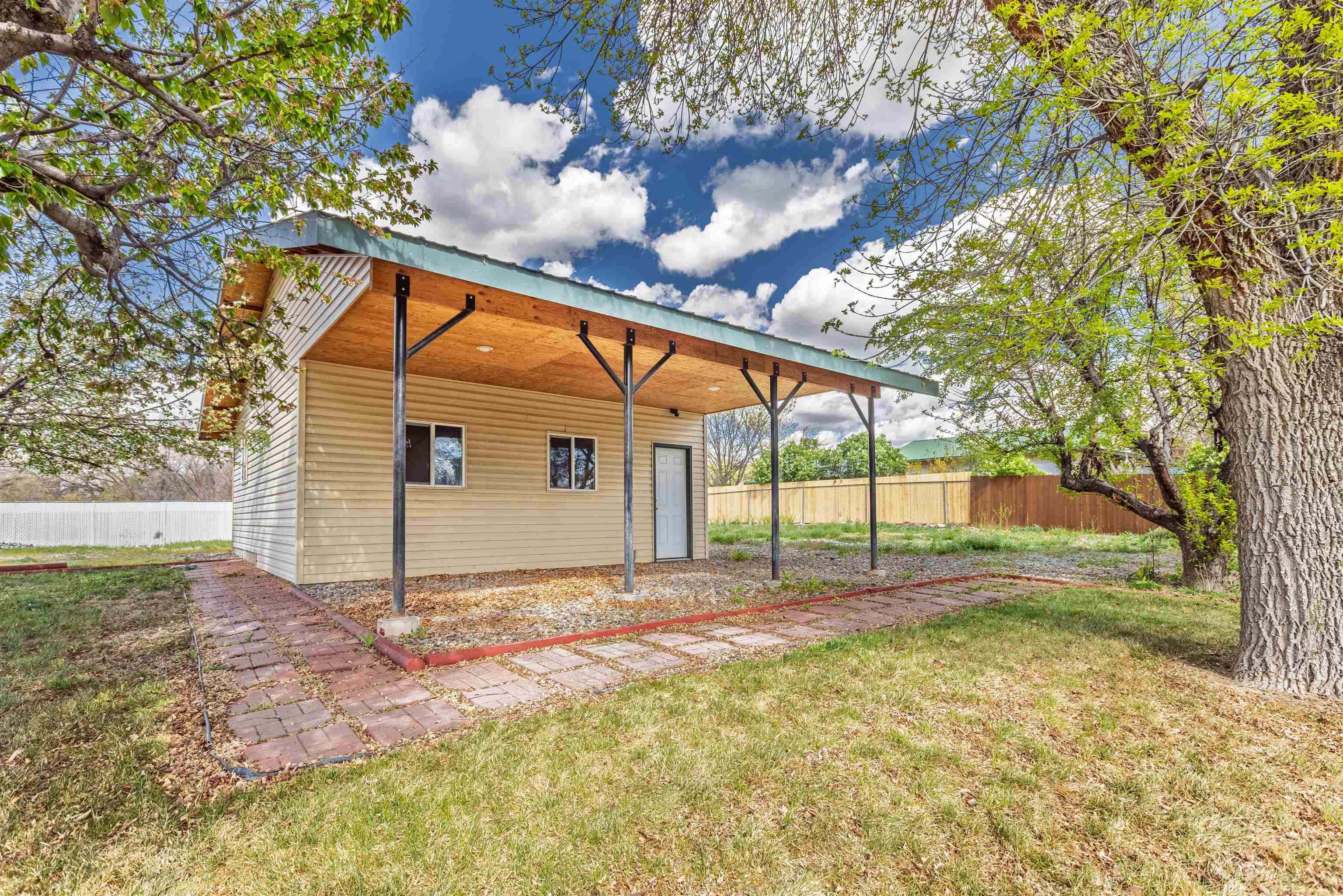 516 Willow Drive Property Photo 15