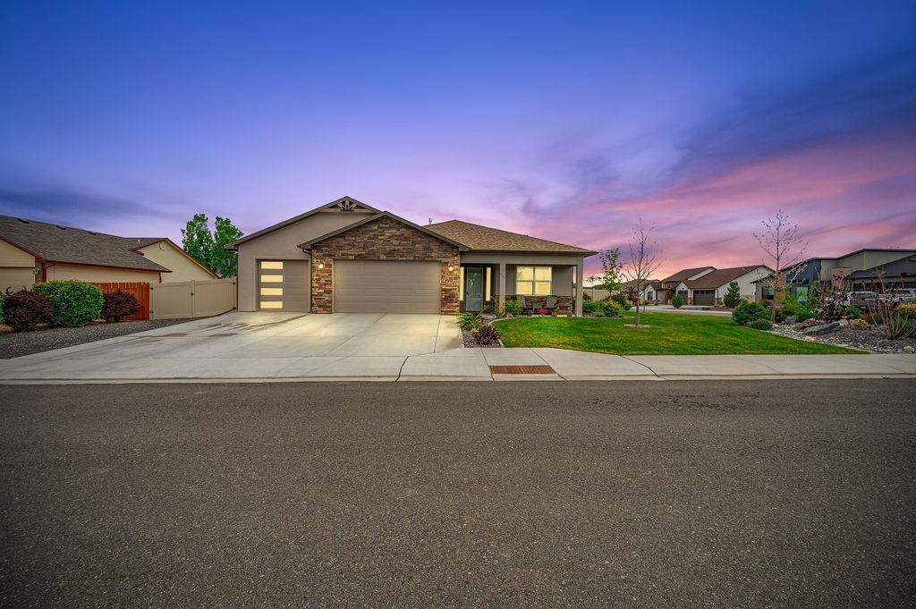 957 Elberta Drive Property Photo 1