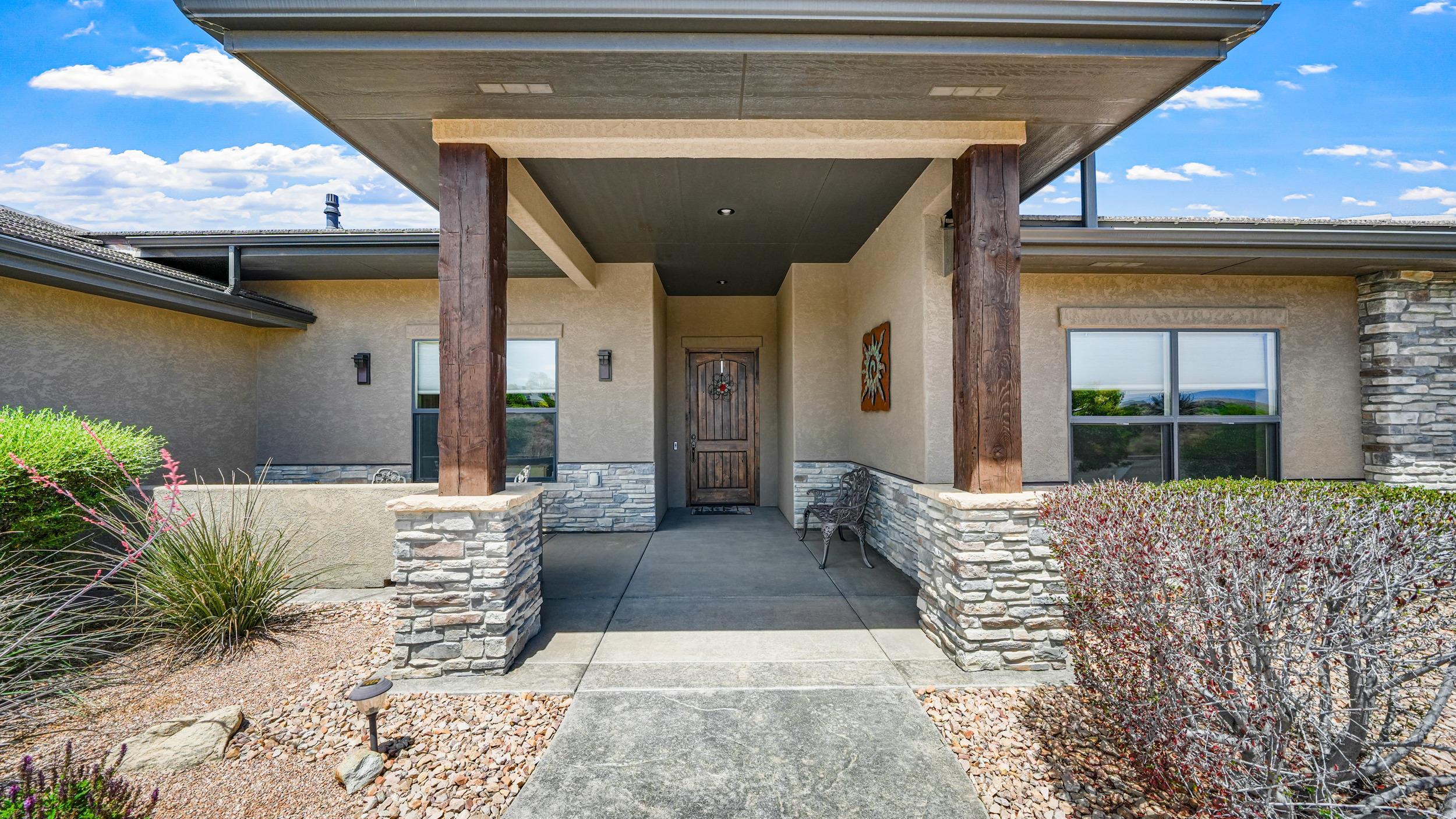 369 Hill View Drive Property Photo 2