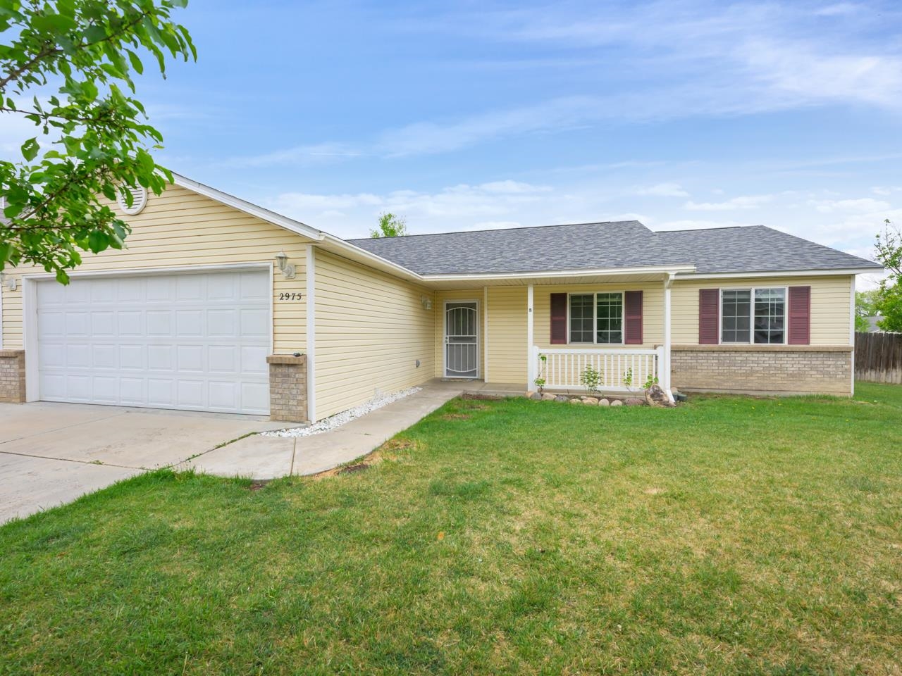 2975 Summerbrook Drive Property Photo 1