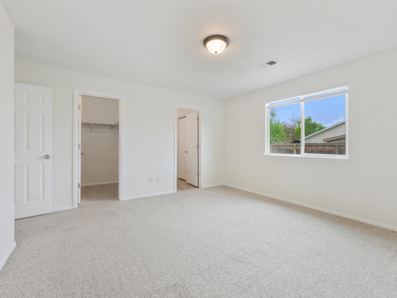 2975 Summerbrook Drive Property Photo 11