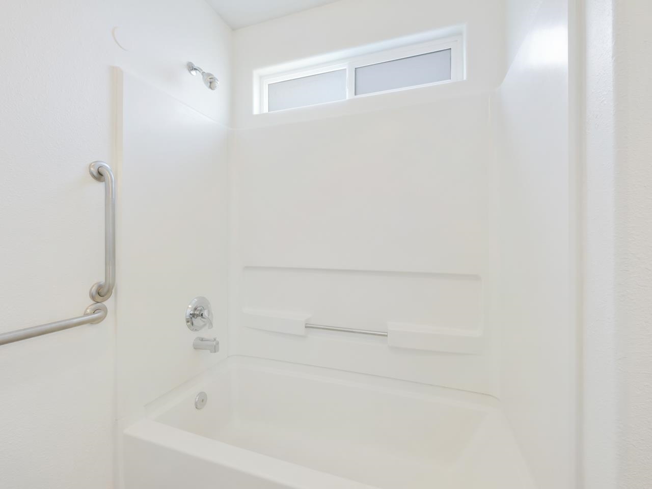 2975 Summerbrook Drive Property Photo 14