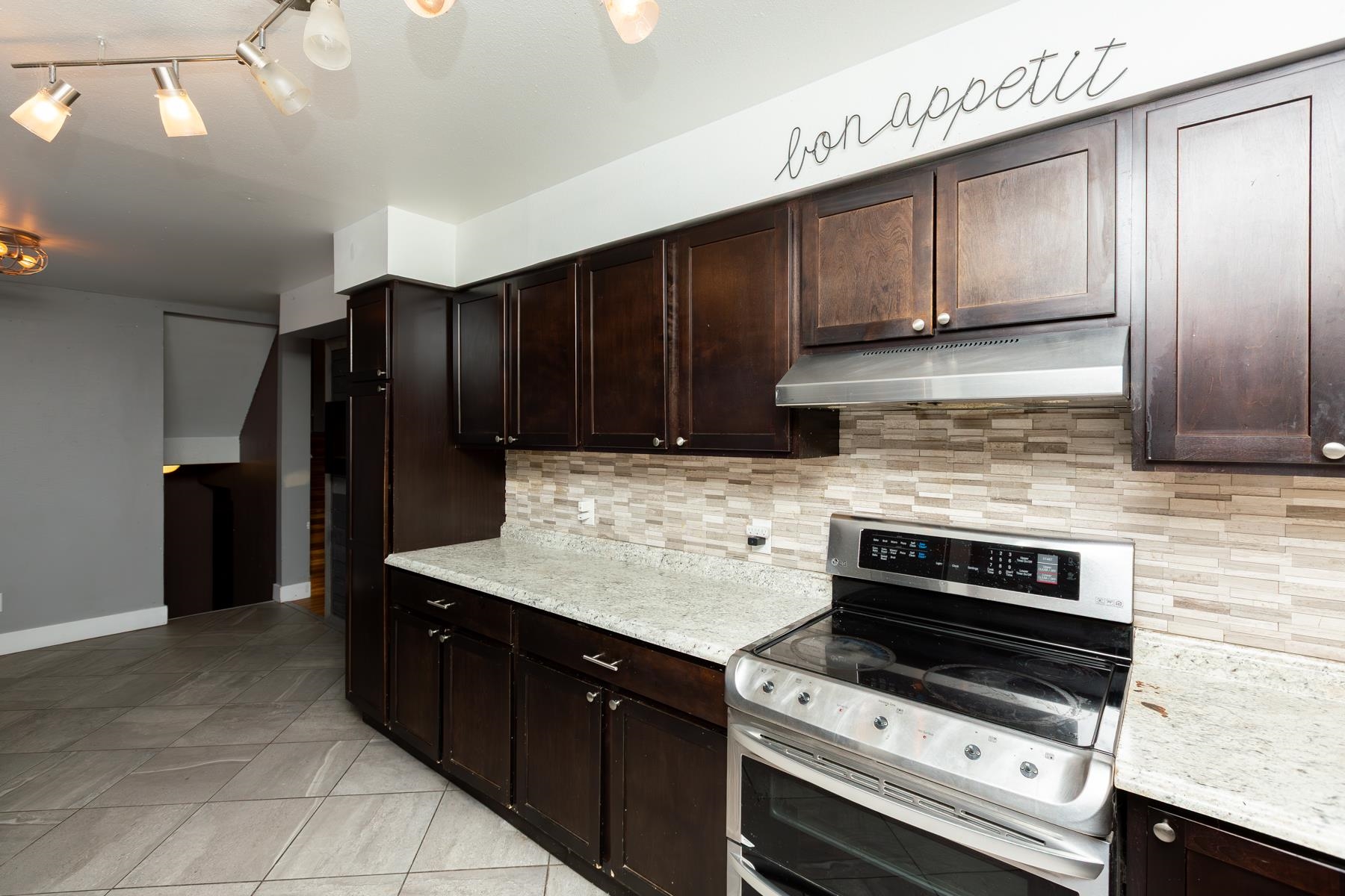 2887 Texas Avenue Property Photo 10
