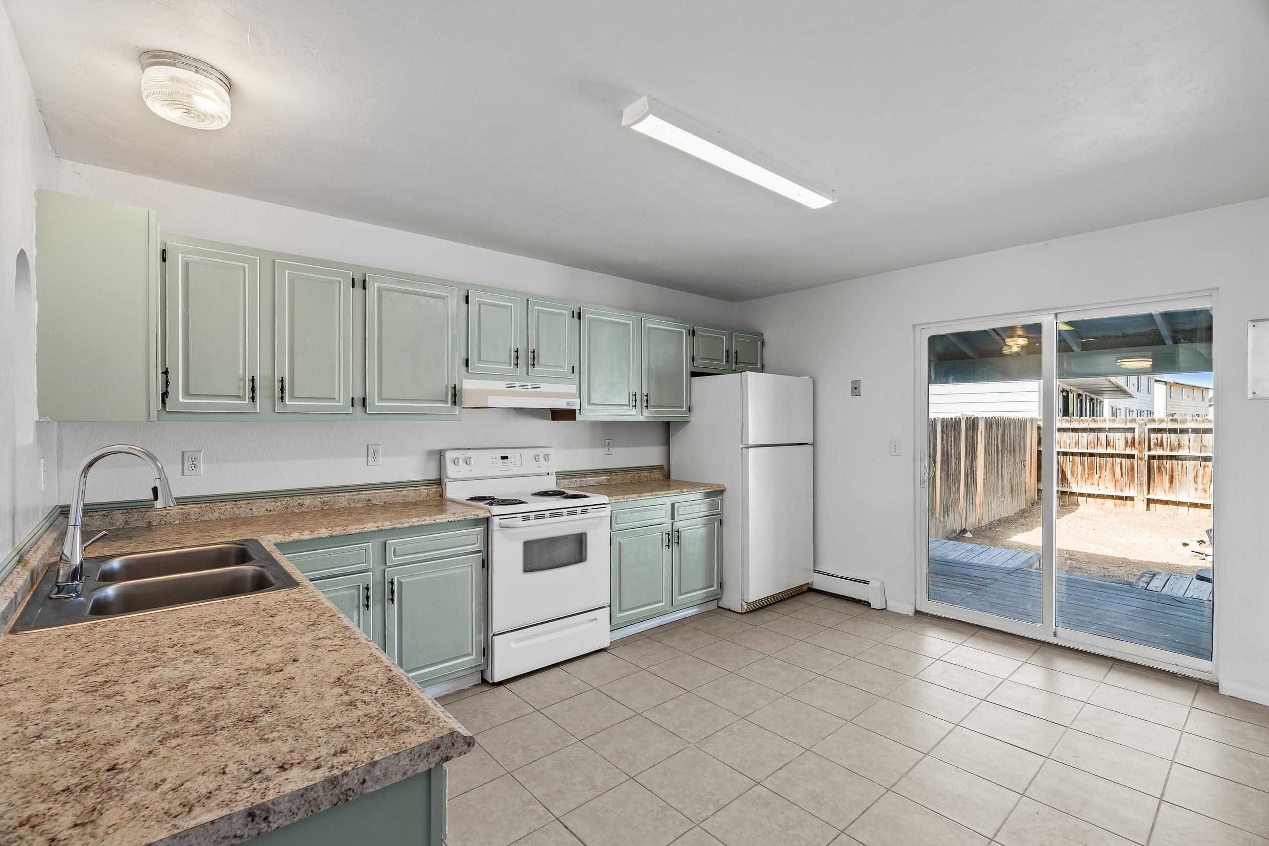 3229 White Avenue Property Photo 7