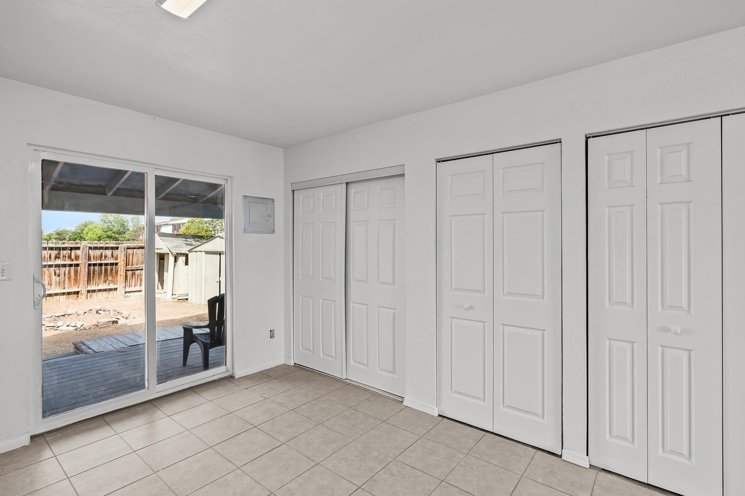 3229 White Avenue Property Photo 8
