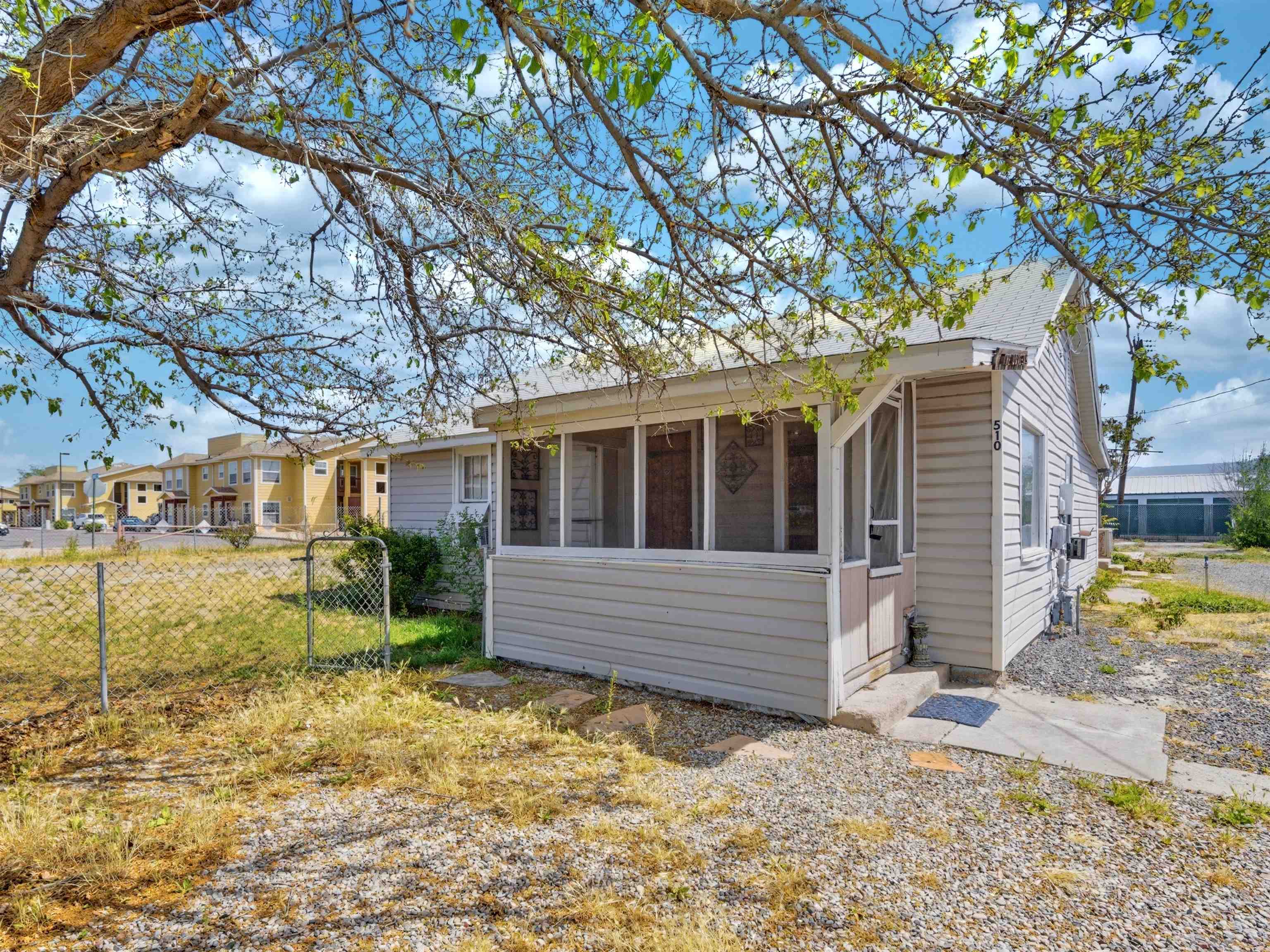 510 Court Road Property Photo 2