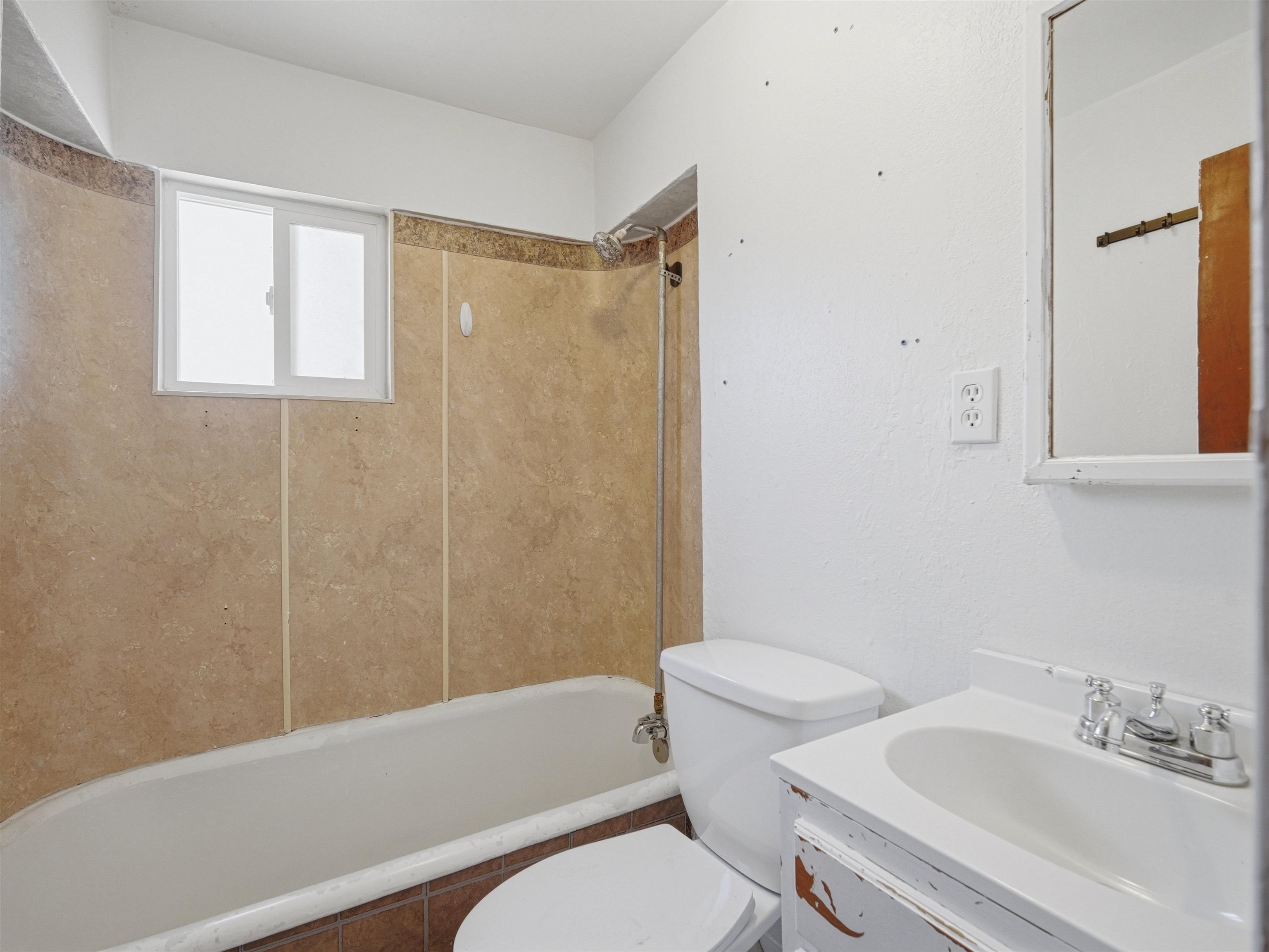 510 Court Road Property Photo 17