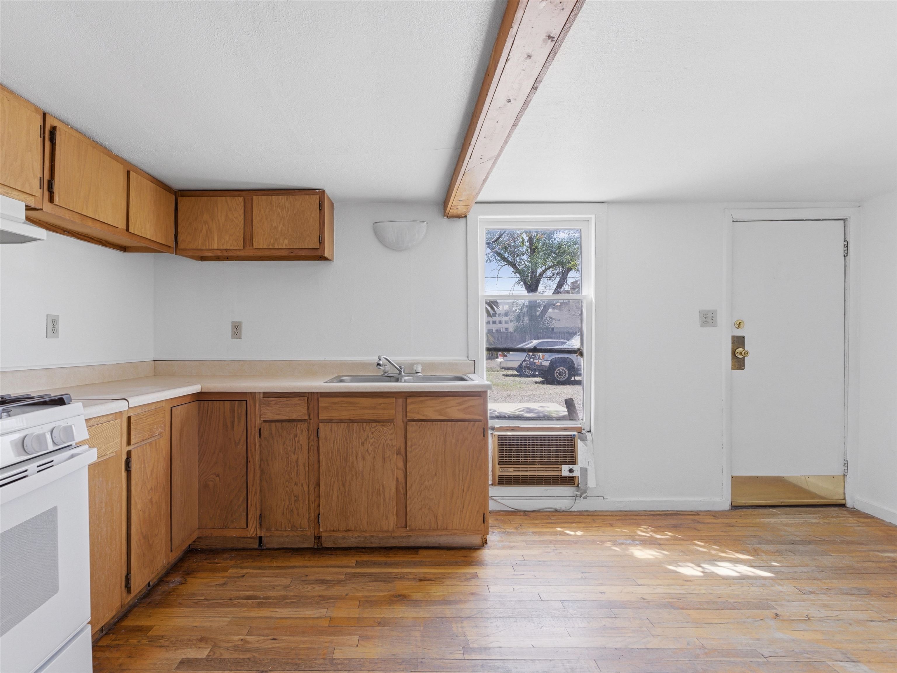 510 Court Road Property Photo 22