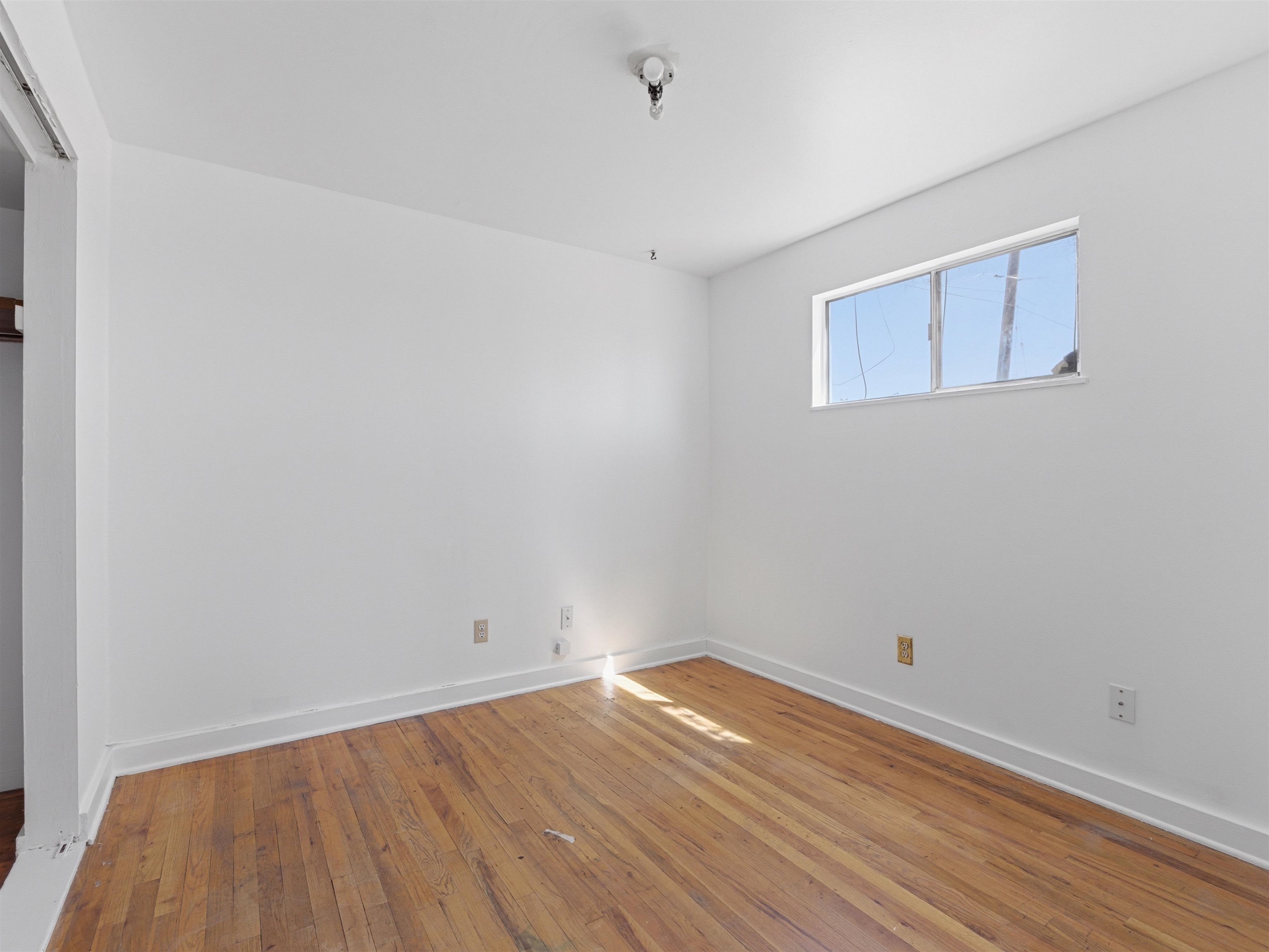510 Court Road Property Photo 25