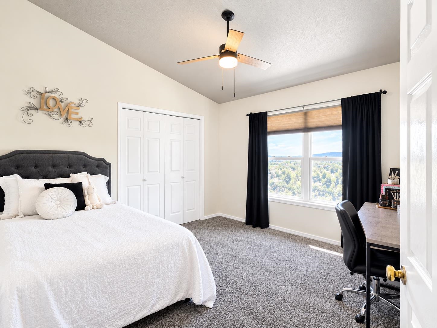 2116 I Road Property Photo 14