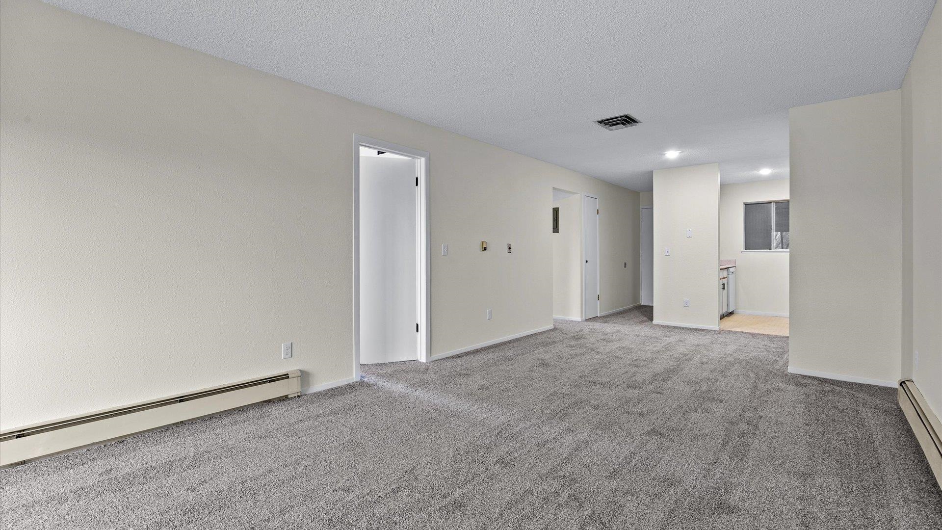 3146 Lakeside Drive Property Photo 9