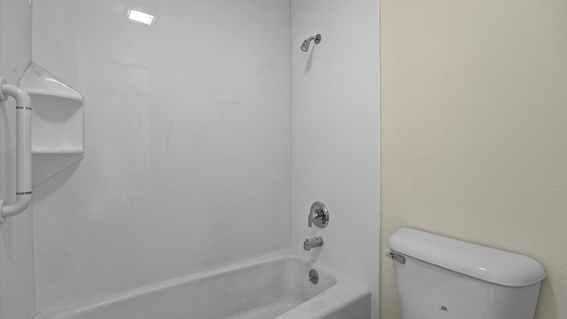 3146 Lakeside Drive Property Photo 18