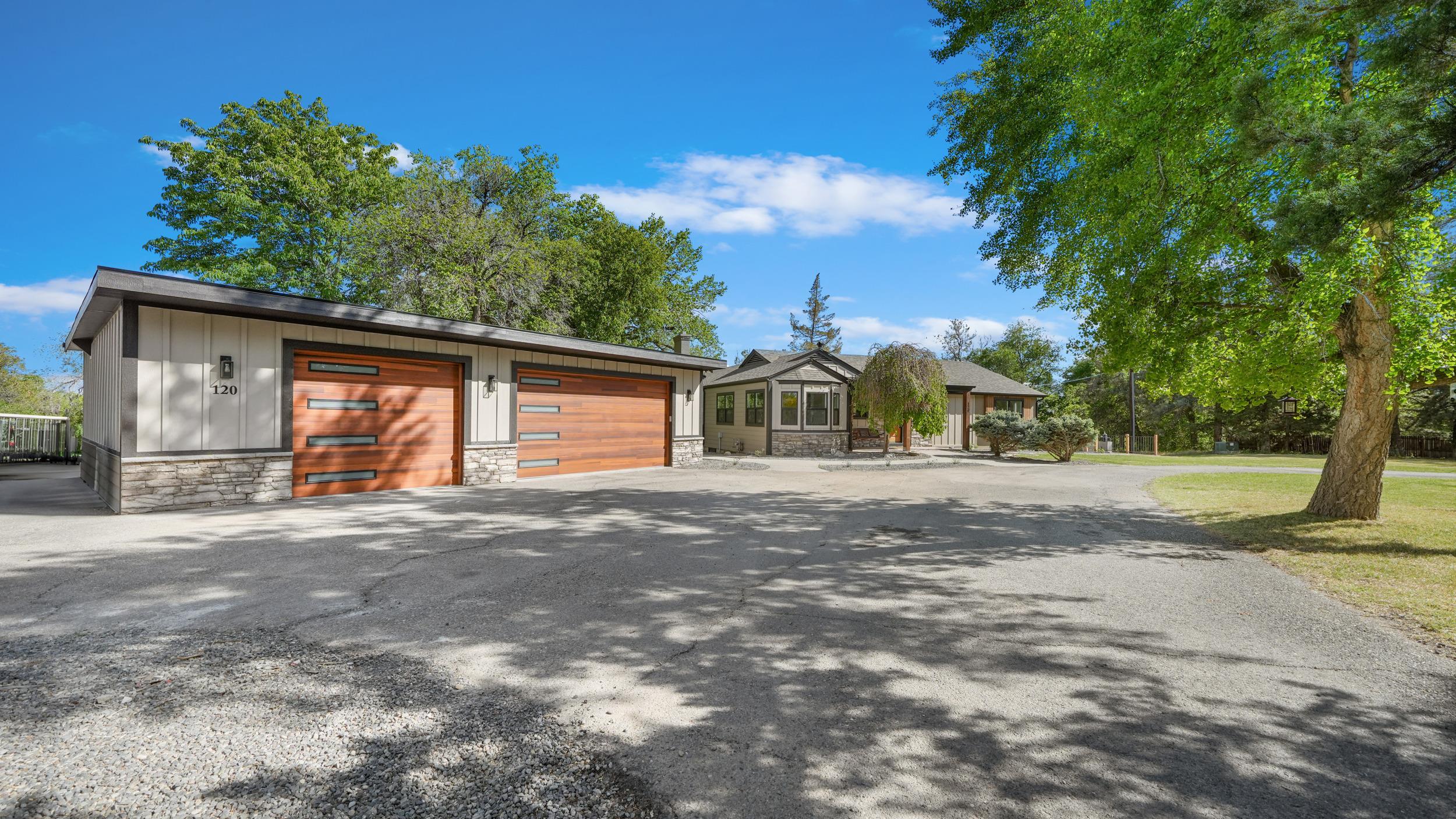 120 Hillcrest Drive Property Photo 3