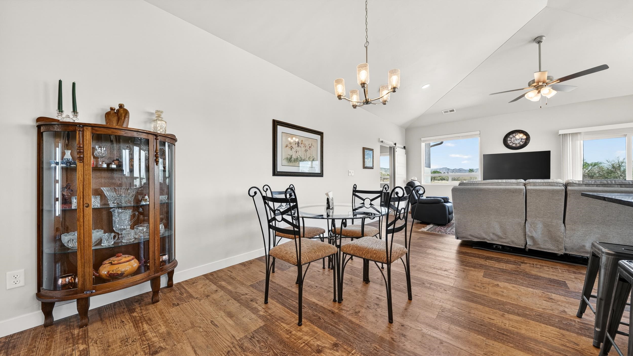 1240 21 Road Property Photo 10