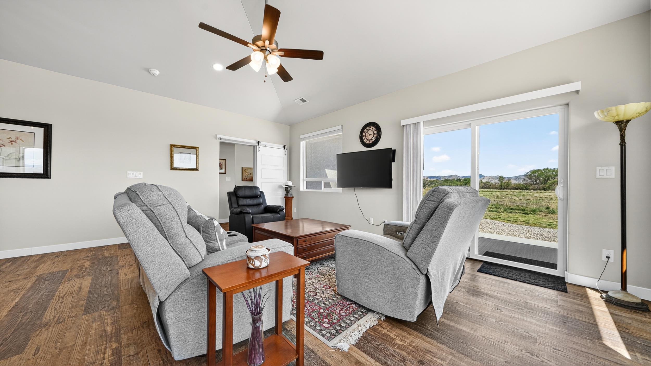 1240 21 Road Property Photo 12