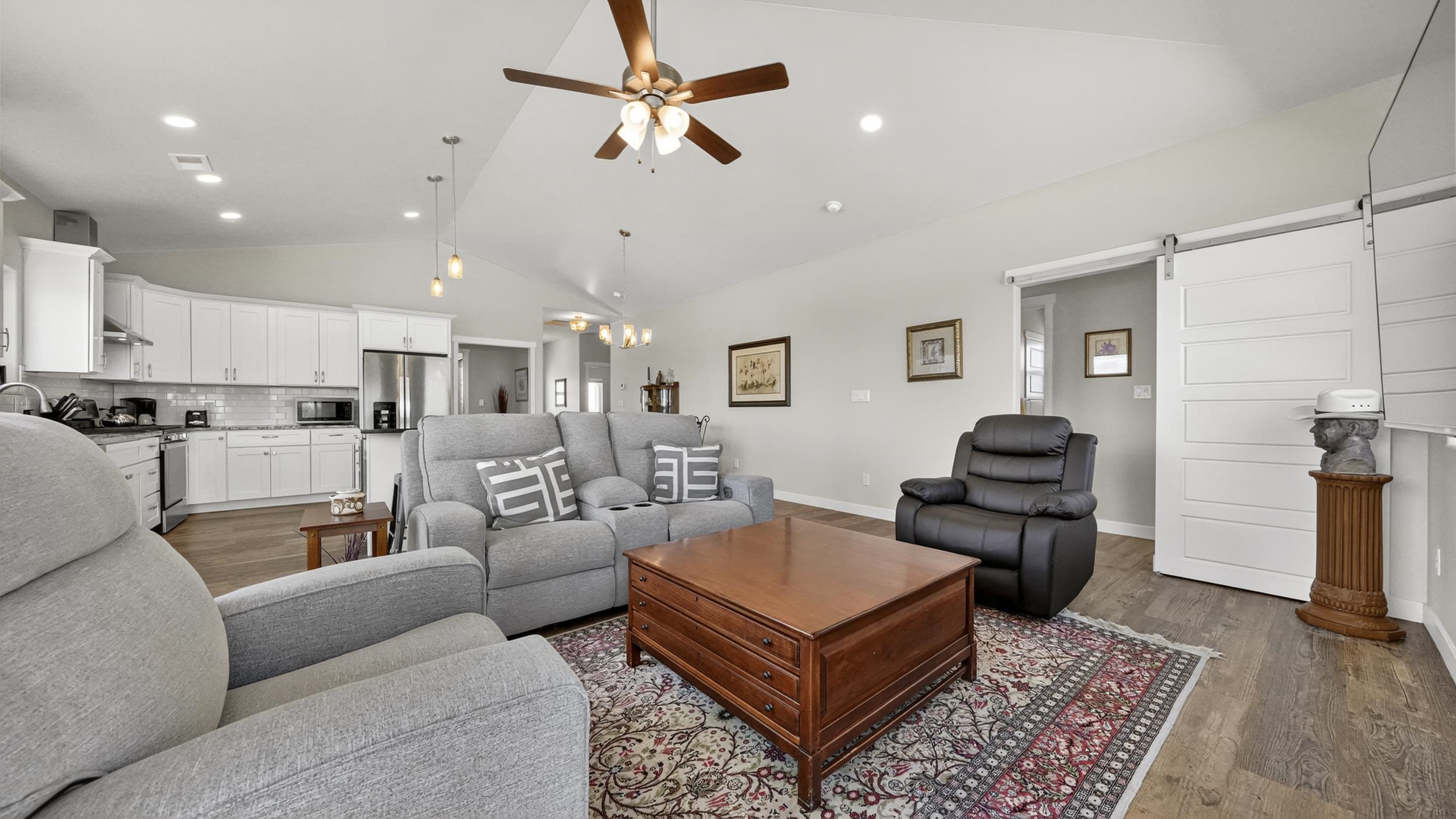 1240 21 Road Property Photo 14