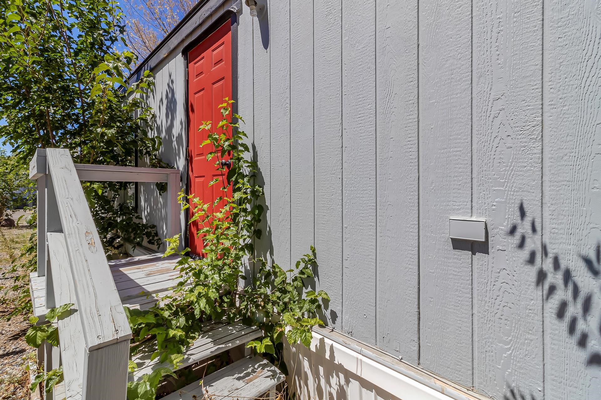 2845 North Avenue Property Photo 8