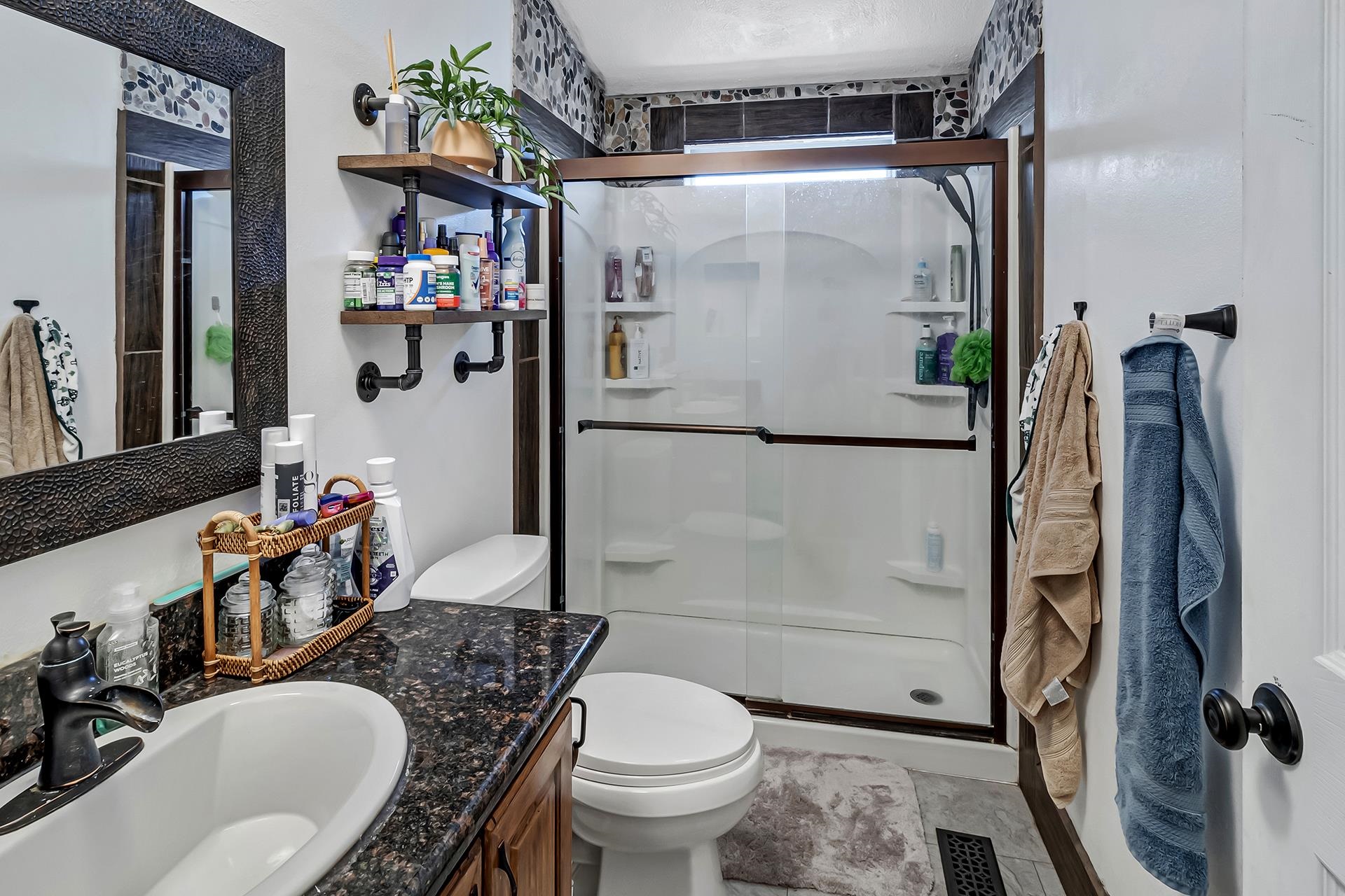 2845 North Avenue Property Photo 23