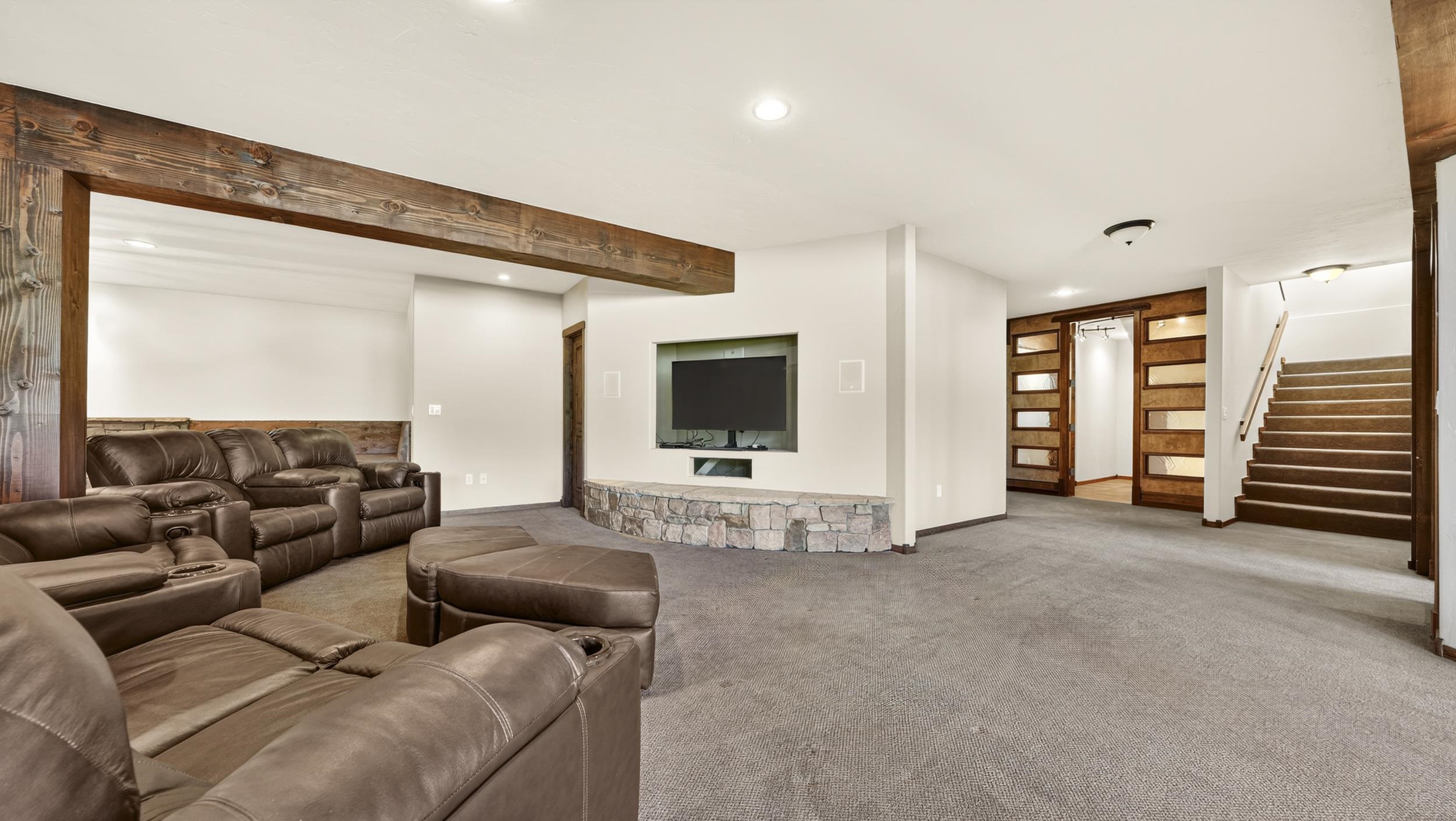 651 Peony Drive Property Photo 20