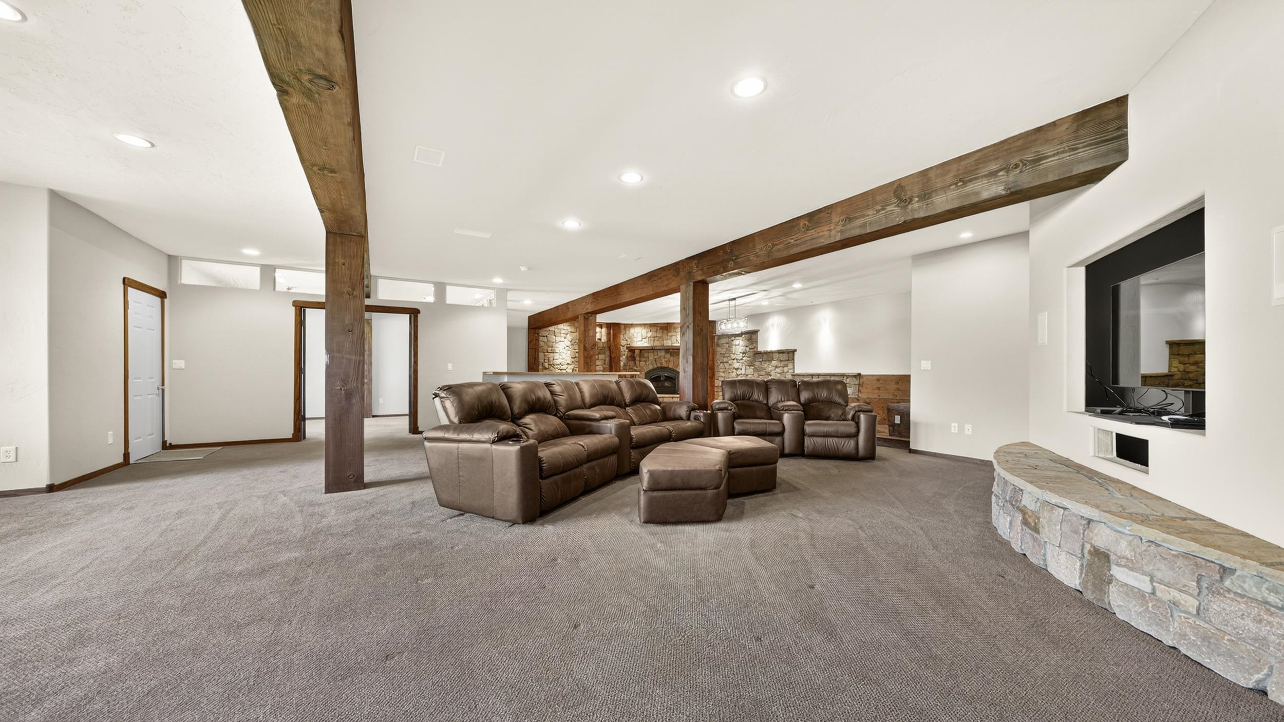 651 Peony Drive Property Photo 22